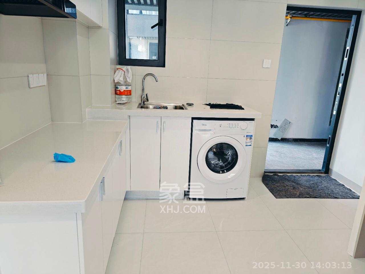 君悦新天地  2室2厅1卫    2400.0元/月室内图