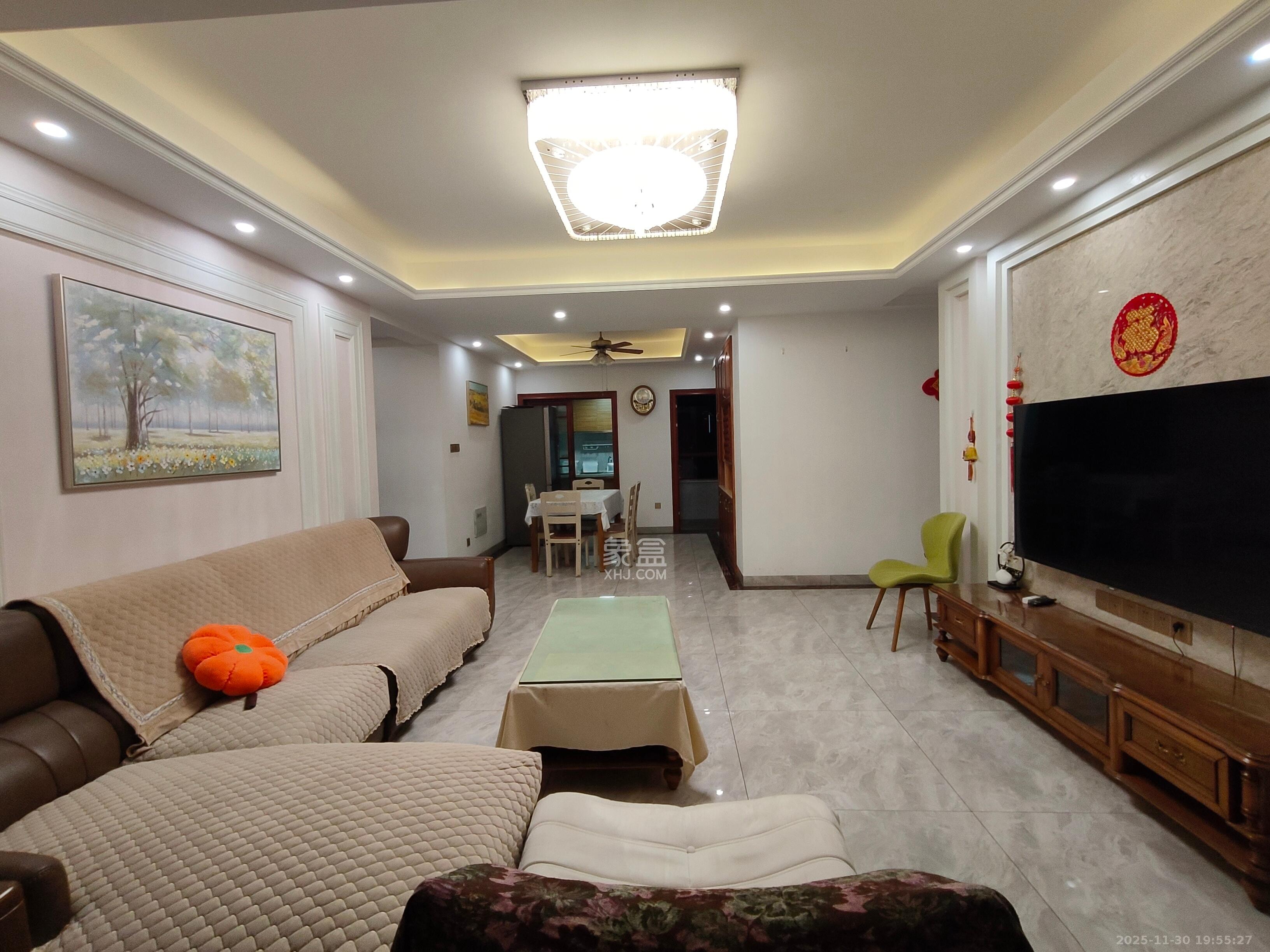 长房东云台  4室2厅2卫    3600.0元/月室内图