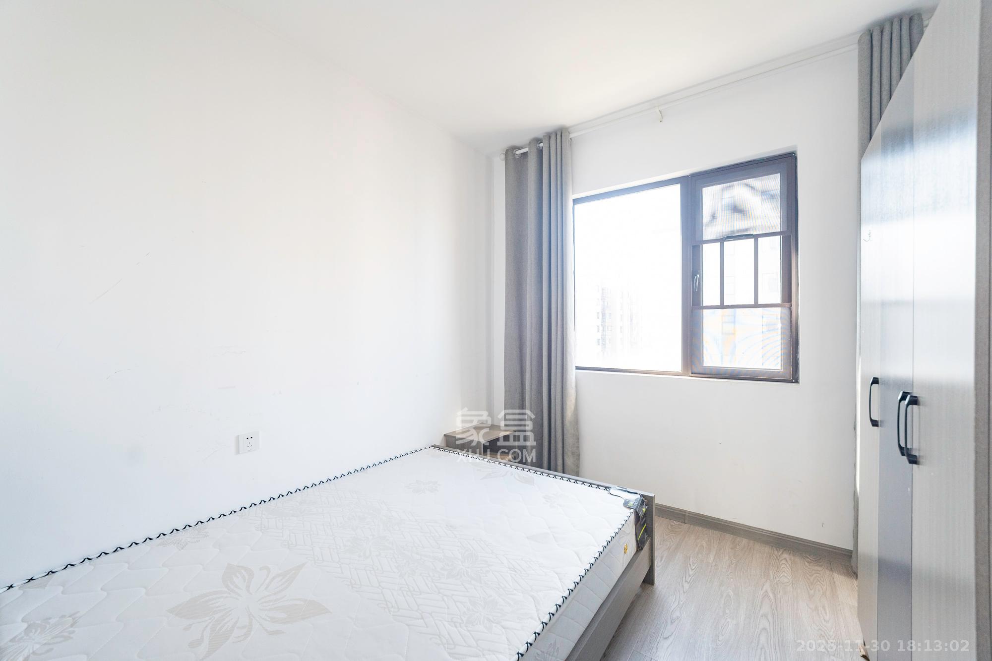 金广星苑  3室2厅2卫    83.0万卧室