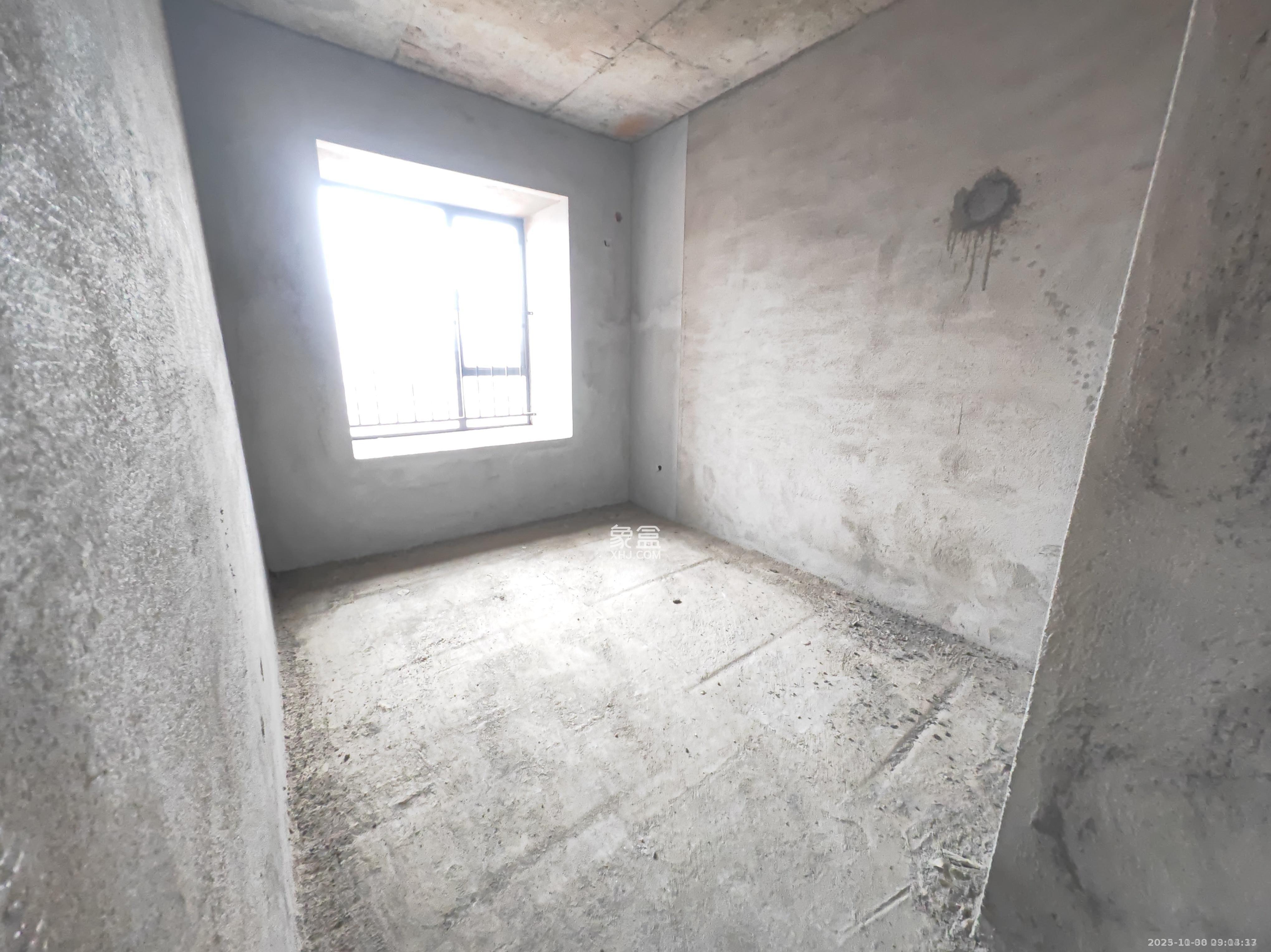 大汉紫敬龙城  4室2厅2卫    74.8万