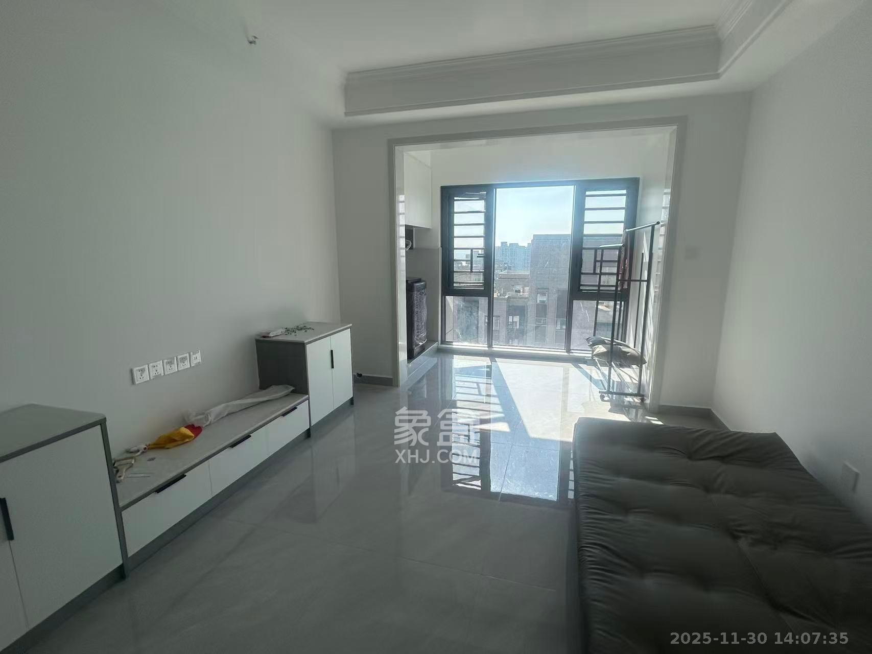 阳光城尚东湾愉景苑 3室2厅1卫 2400.0元/月 阳光城尚东湾愉景苑 3室2厅1卫 2400.0元/月室内图