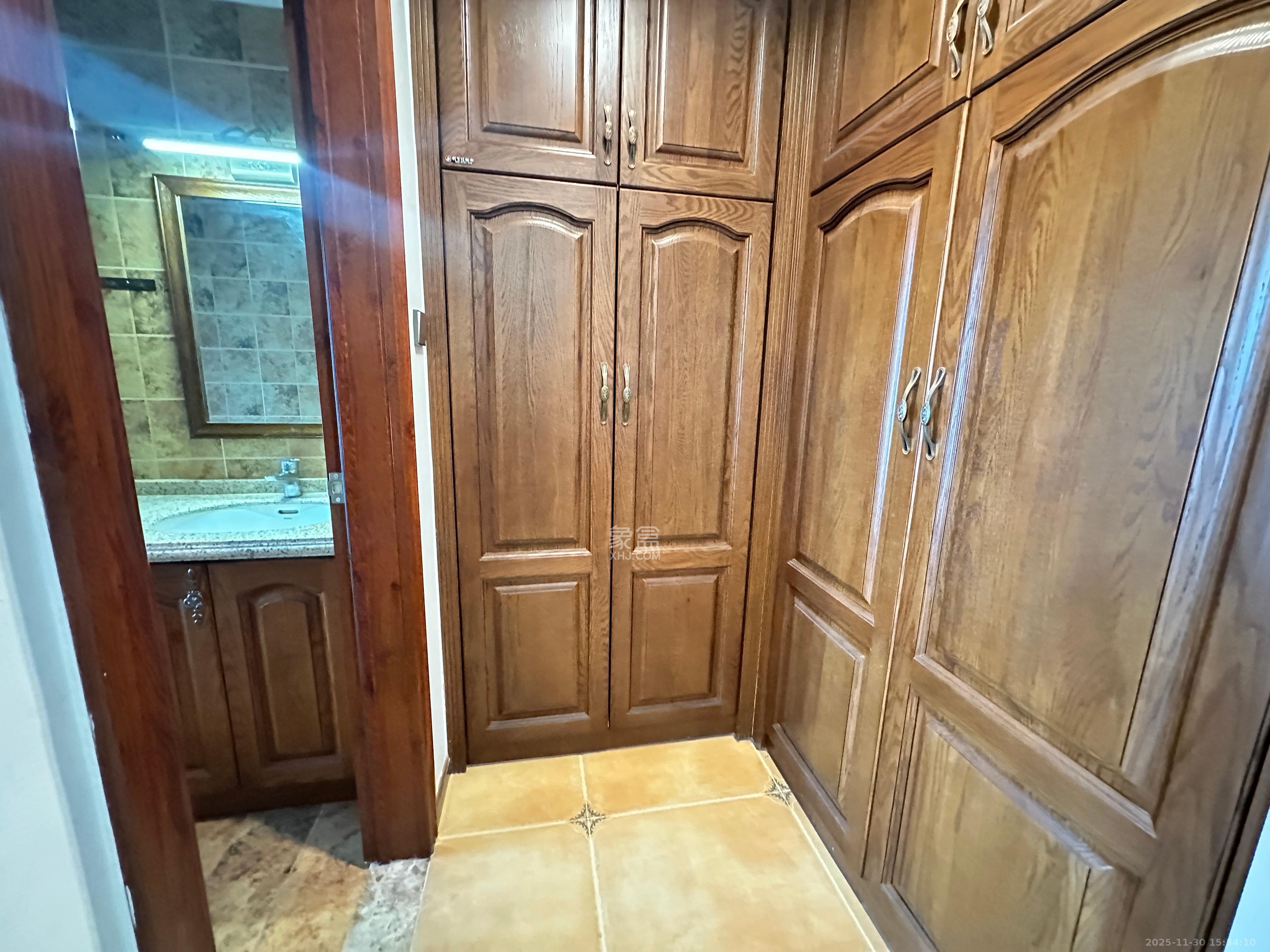 保利国际广场 3室2厅1卫 6000.0元/月 保利国际广场 3室2厅1卫 6000.0元/月室内图