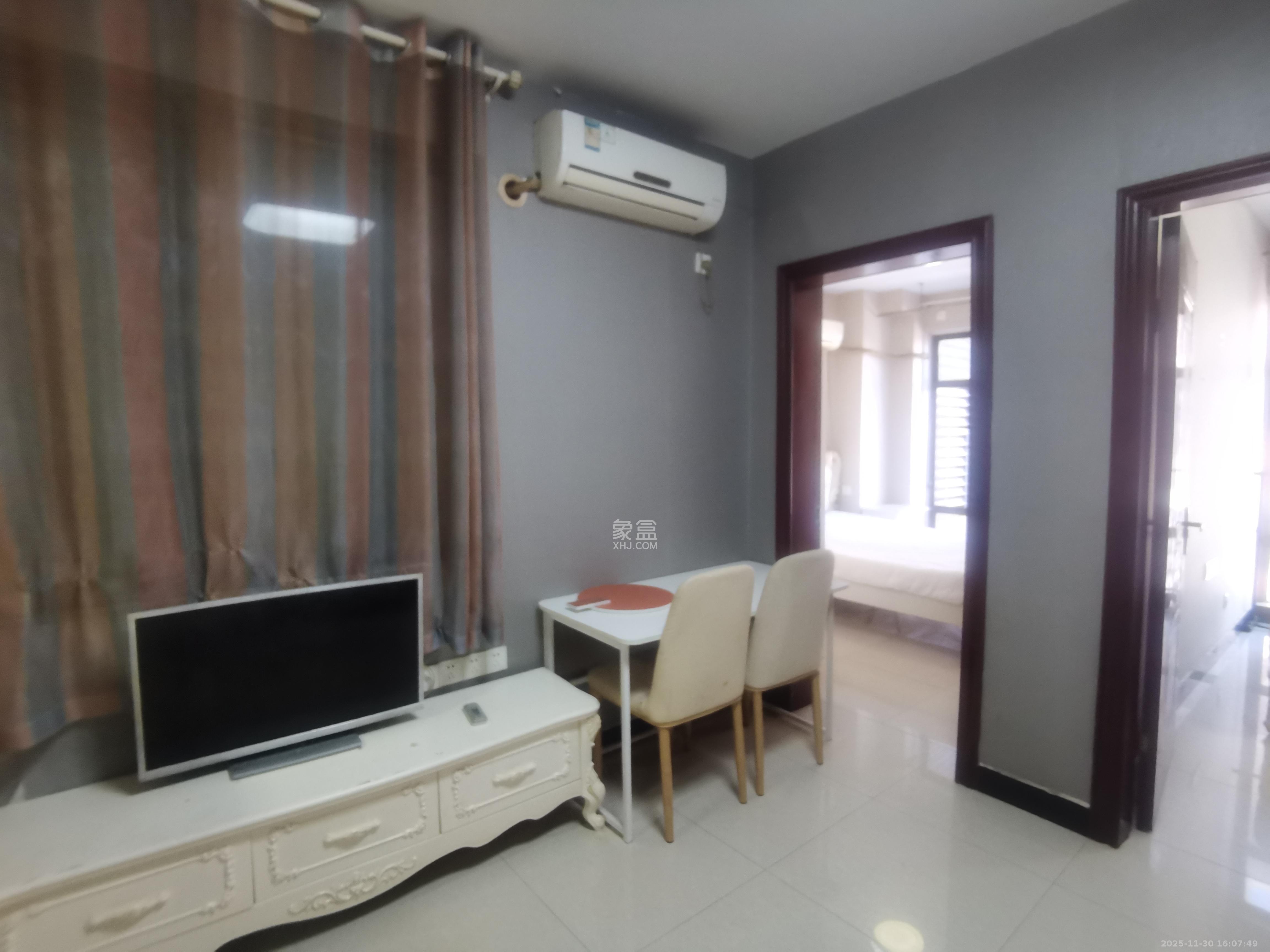 铂宫  1室1厅1卫    2200.0元/月室内图