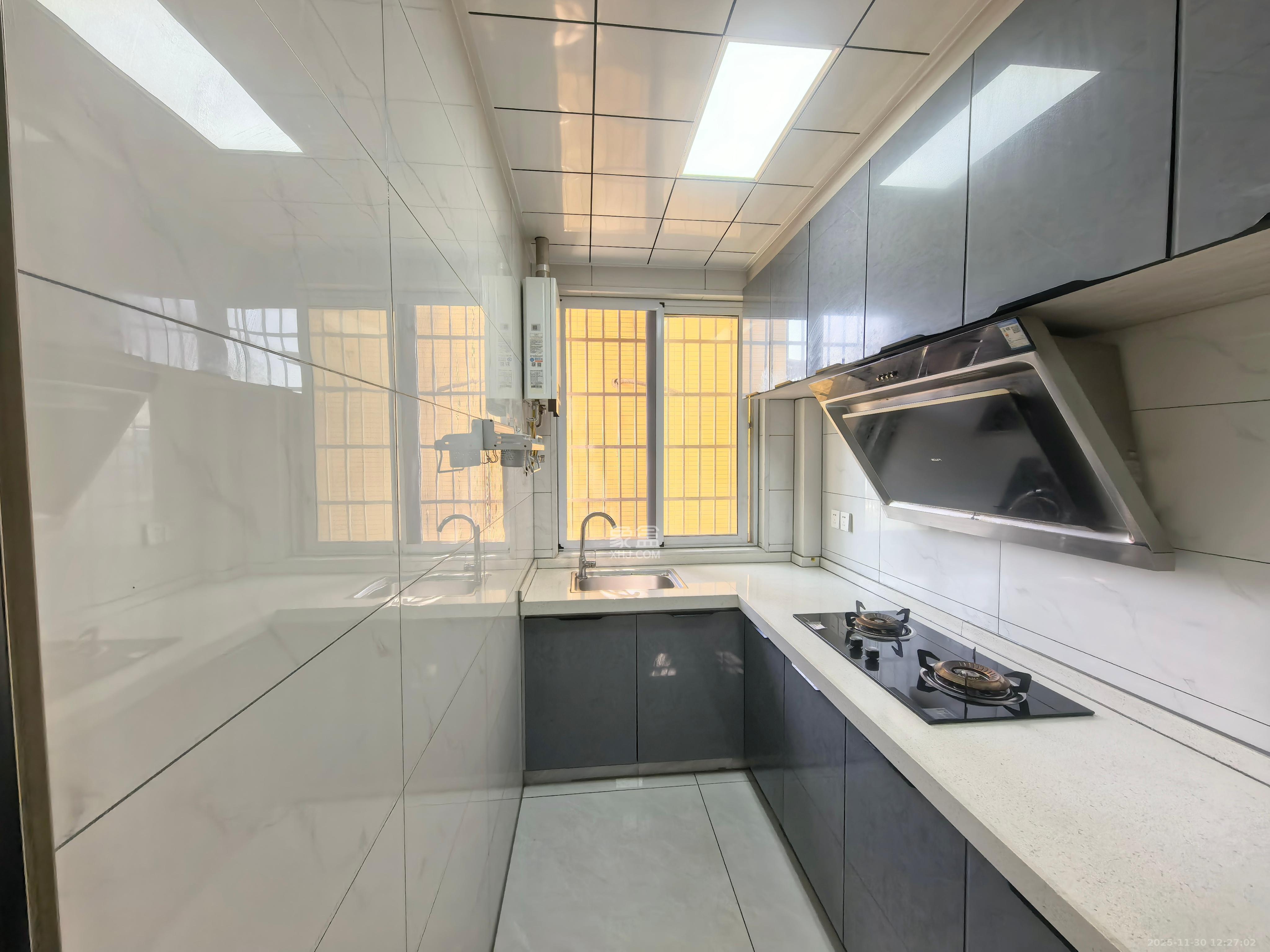 星城新宇川河苑  1室1厅1卫    1500.0元/月