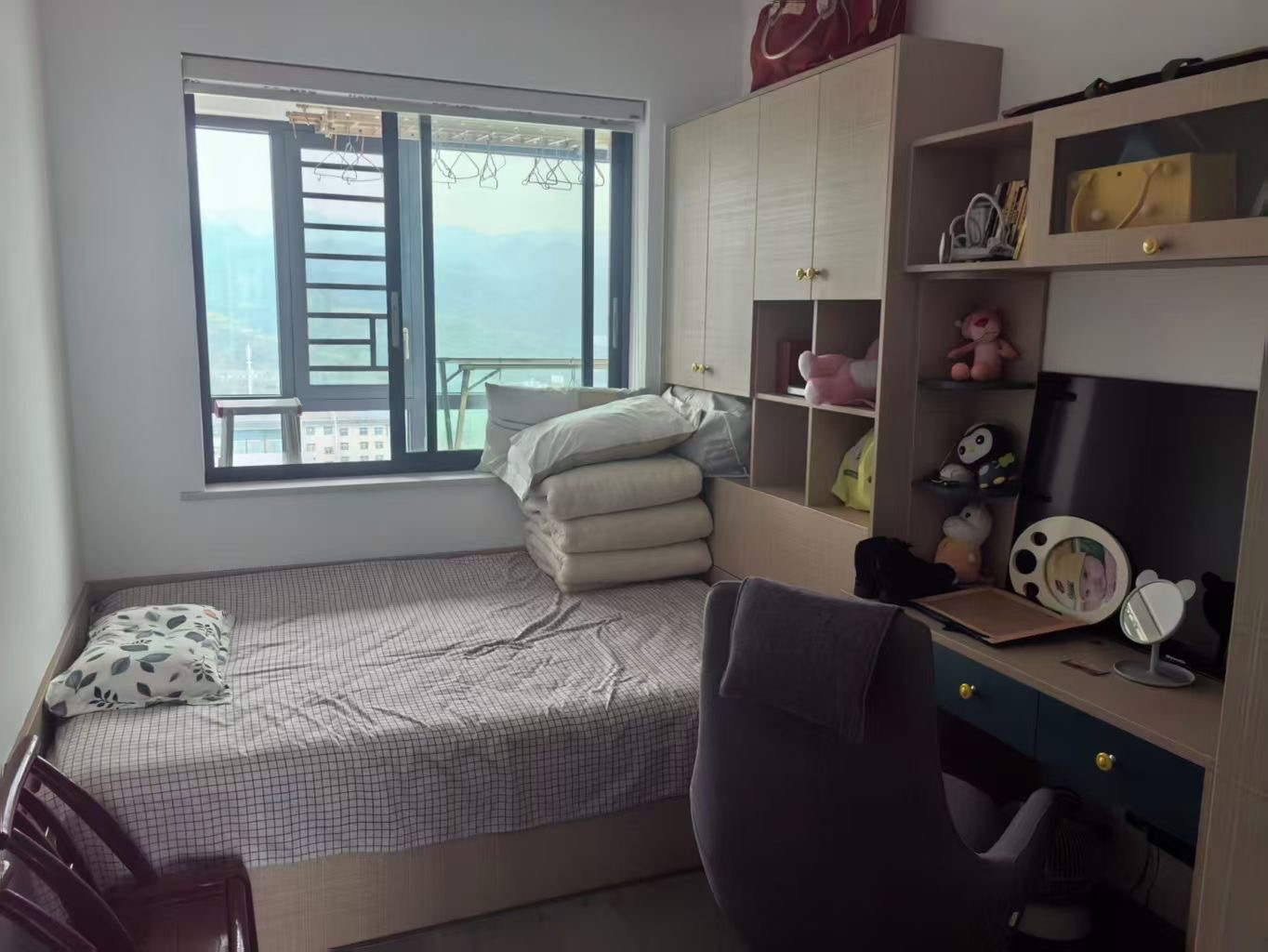 东城首座  3室2厅2卫    1666.0元/月室内图