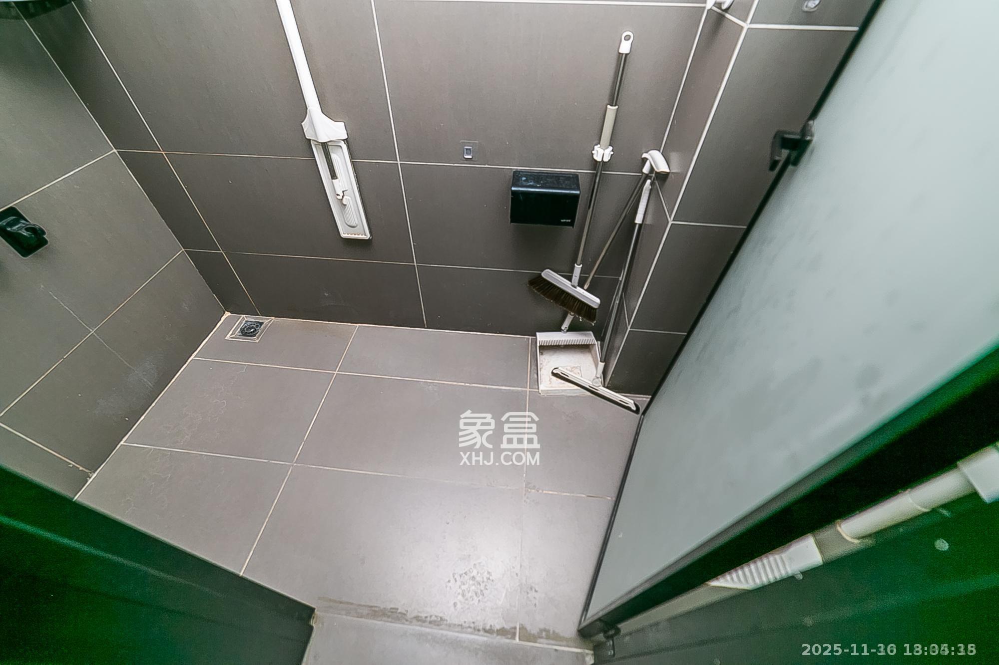 新力铂园（江山云著）  1室1厅1卫    1600.0元/月室内图