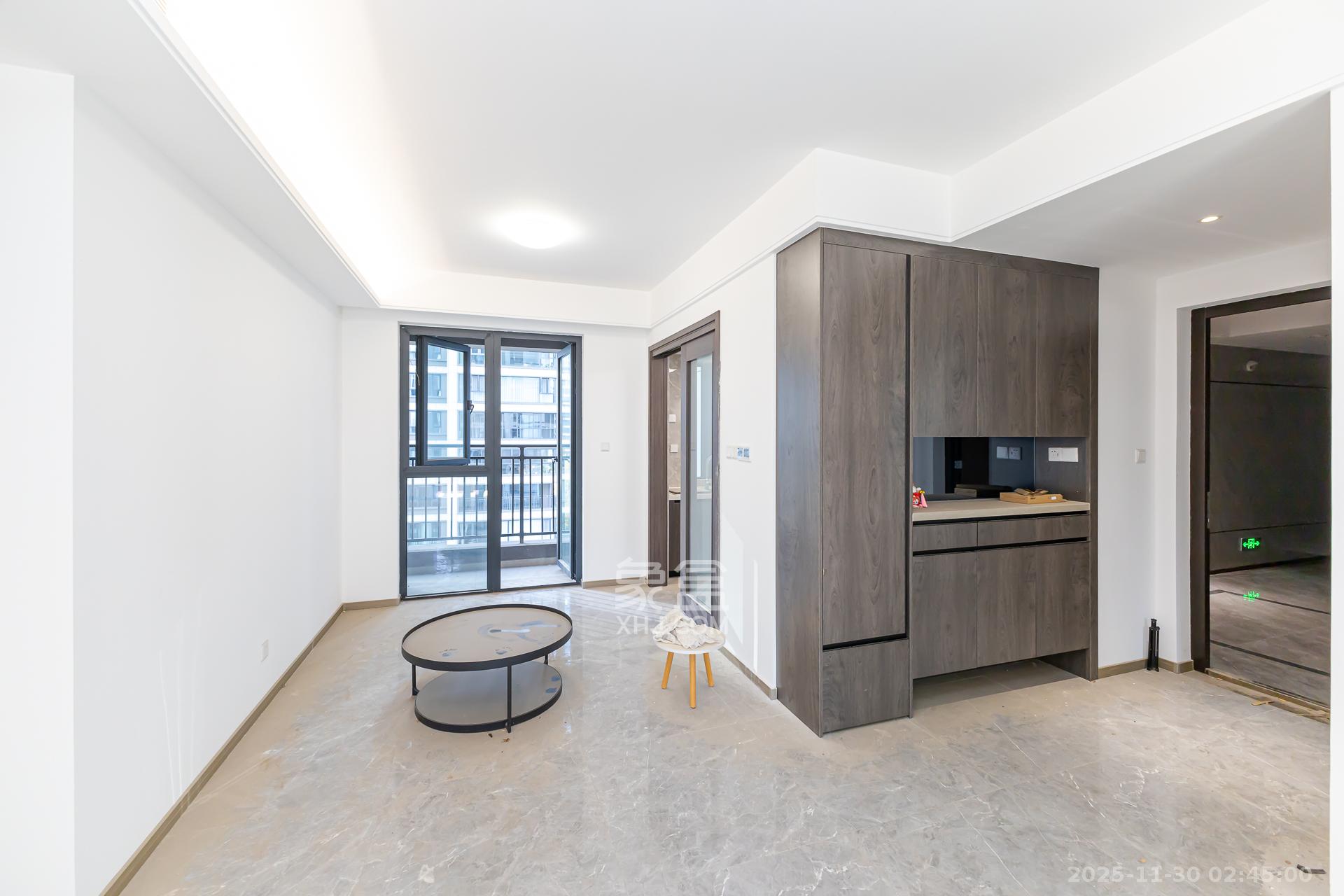 越秀湘江星汇城三期 4室0厅2卫 156.0万 越秀湘江星汇城三期 4室0厅2卫 156.0万客厅