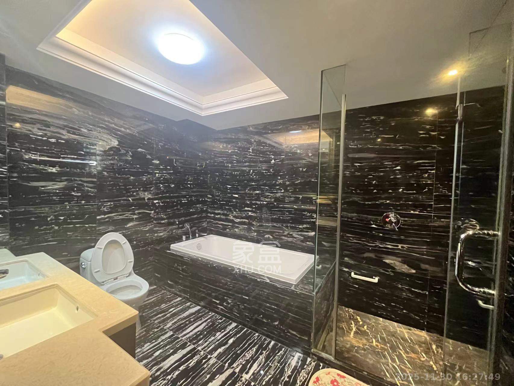 运达中央广场一、二期  3室2厅2卫    9500.0元/月室内图