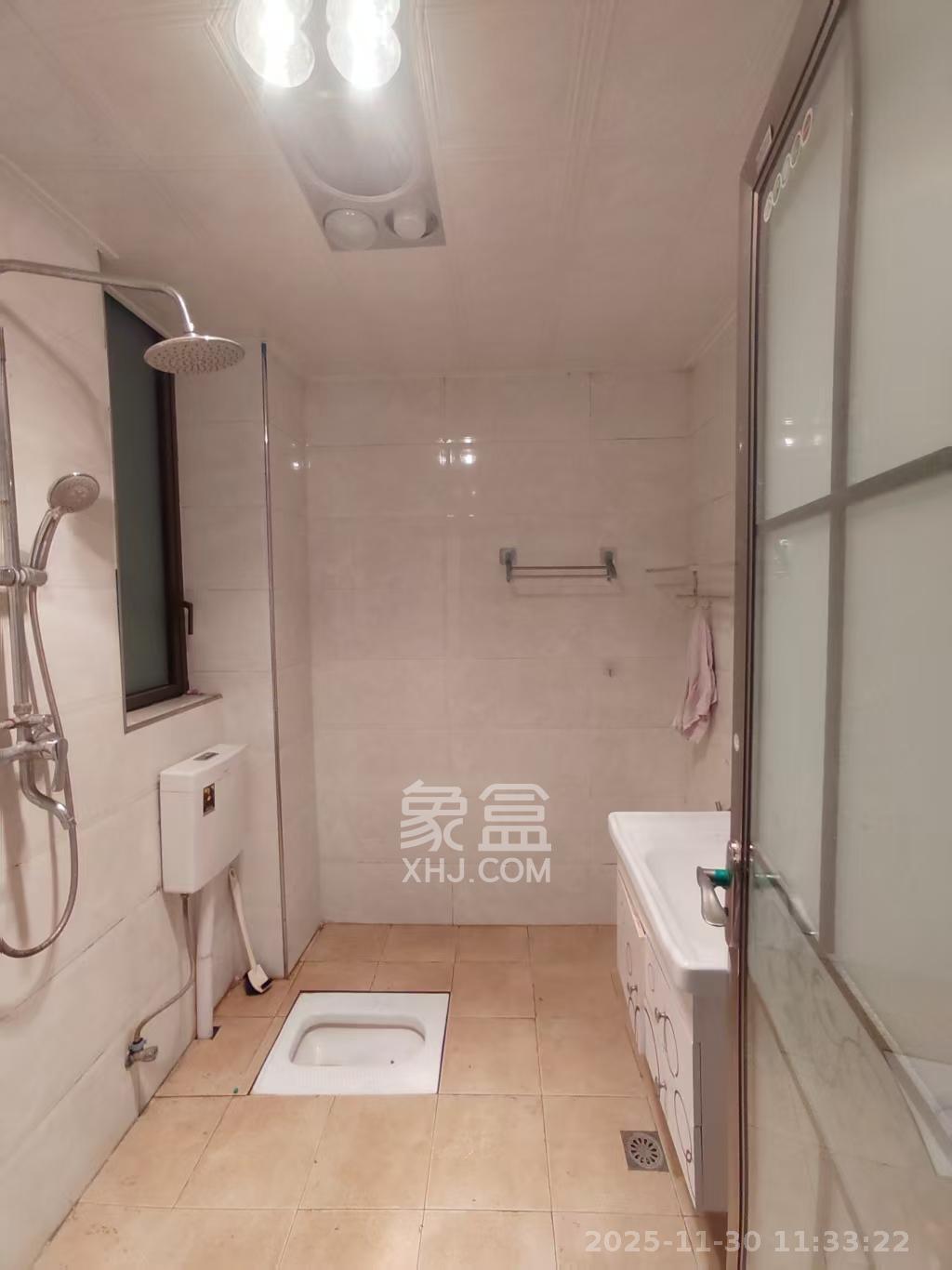 绿地公馆（绿地名邸）  3室1厅2卫    1800.0元/月