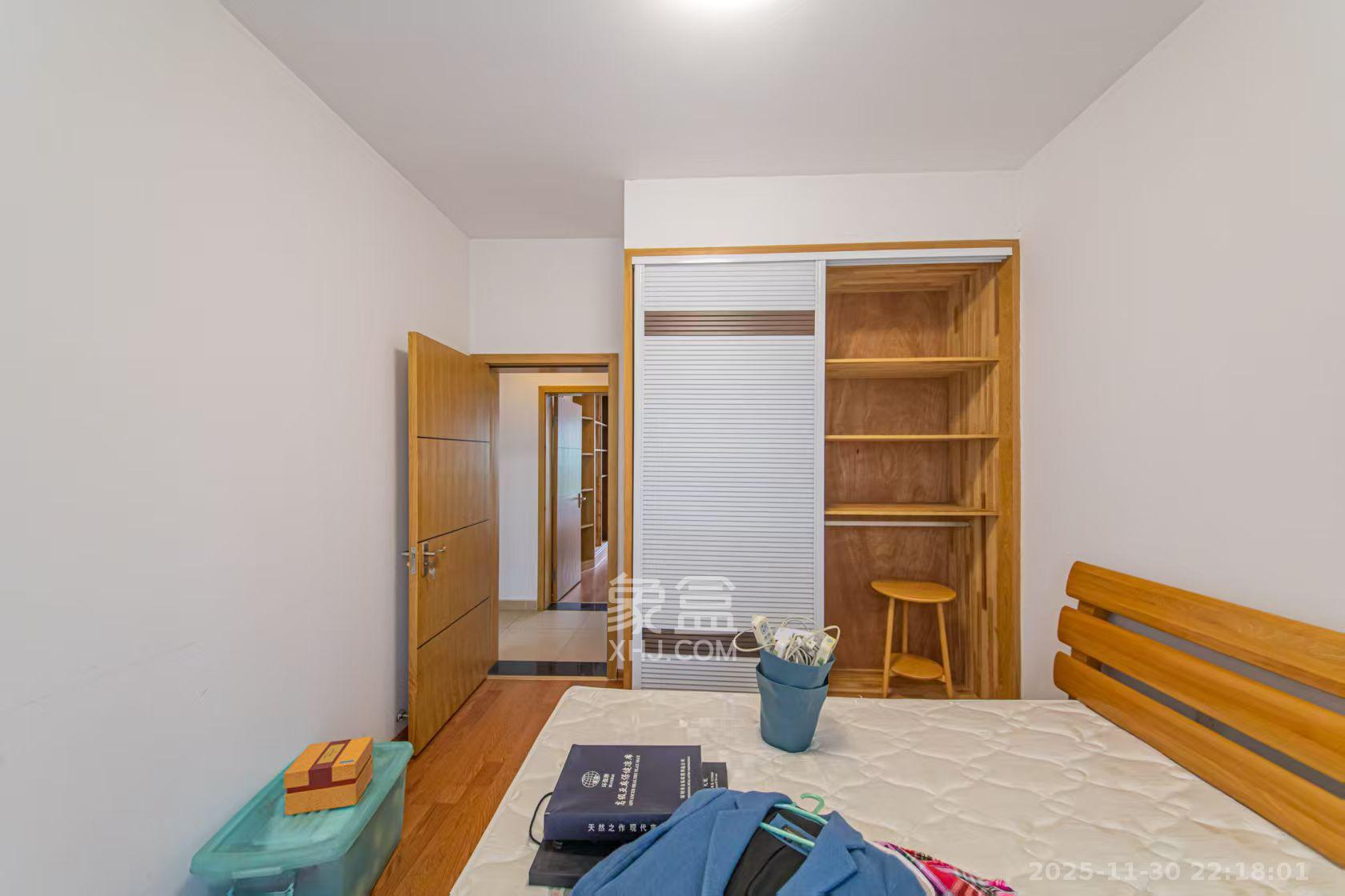 湘诚嘉园  2室2厅2卫    100.0万卧室