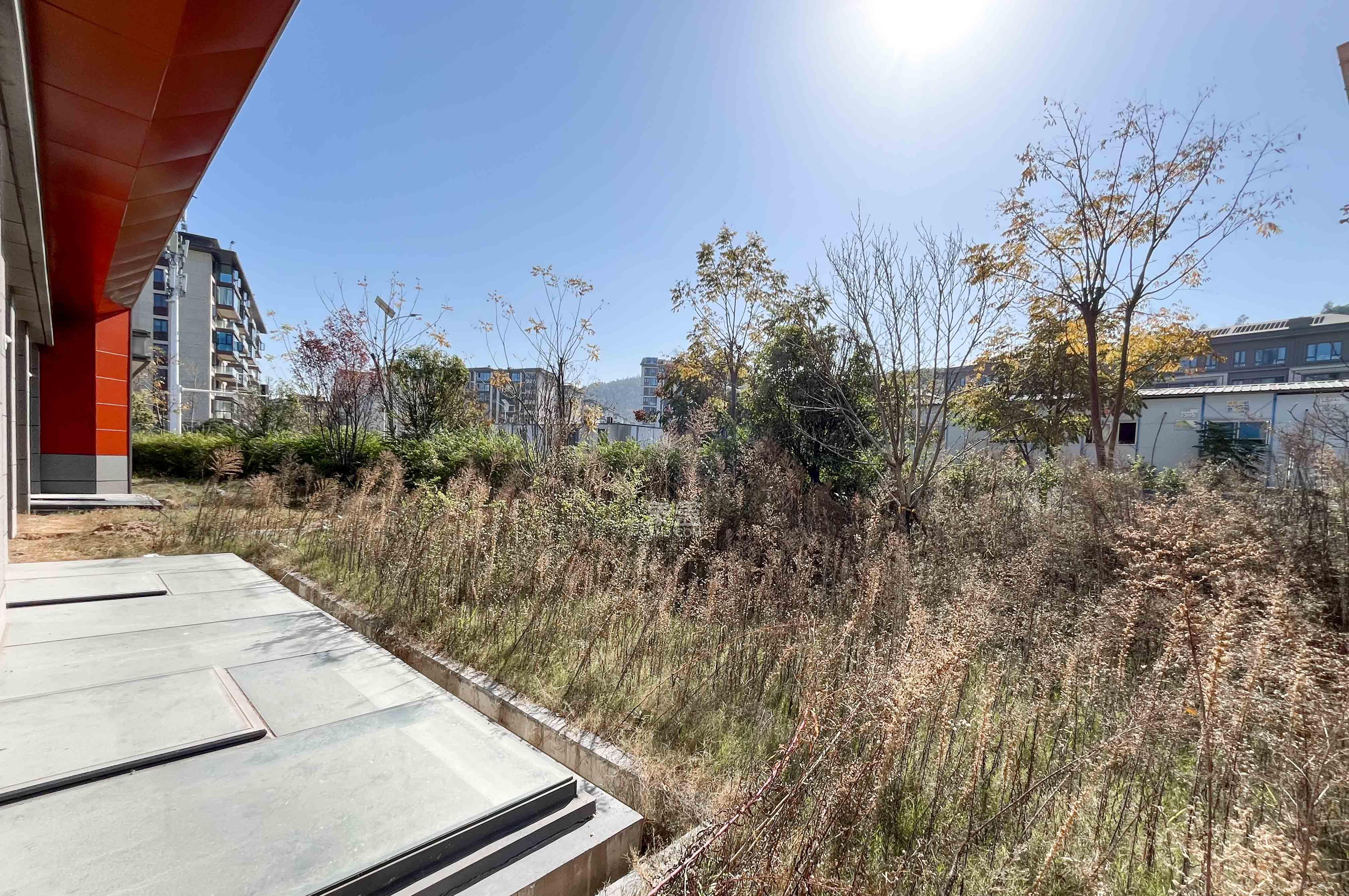 人和未来梅溪森境 6室3厅3卫 265.0万 人和未来梅溪森境 6室3厅3卫 265.0万其他