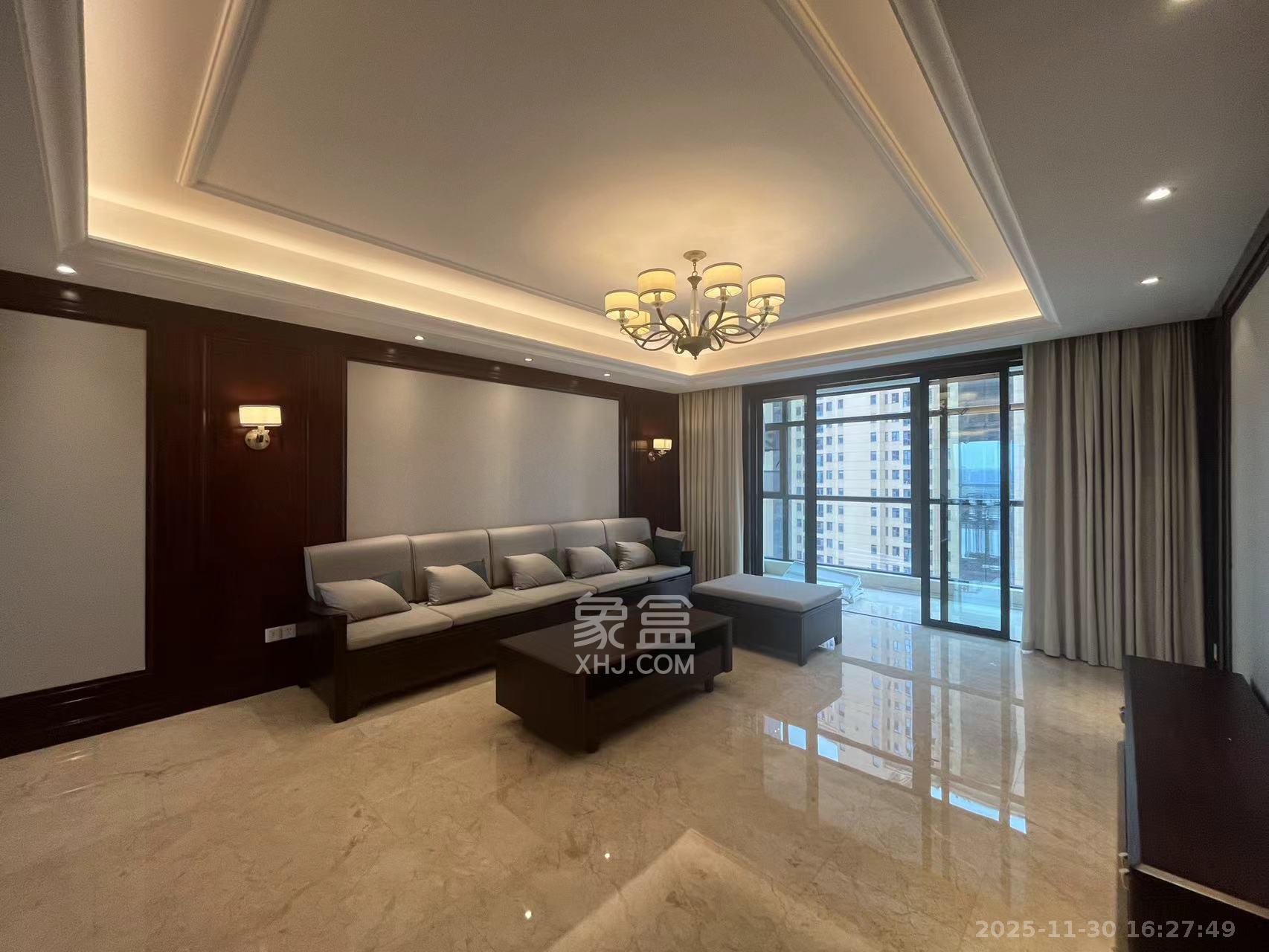 运达中央广场一、二期  3室2厅2卫    9500.0元/月室内图