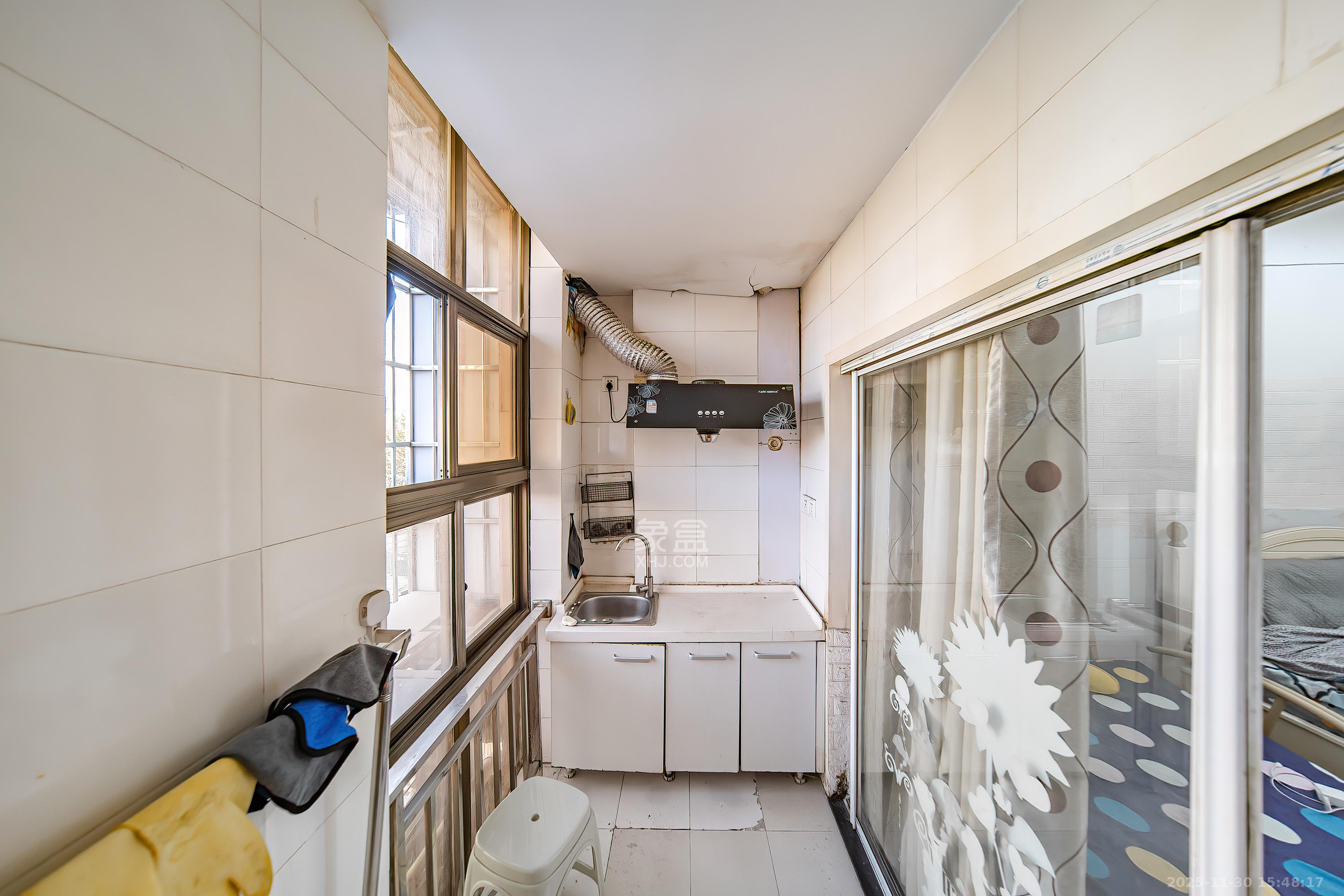 毛家桥大市场（胜利商贸市场）  1室0厅1卫    13.8万厨房