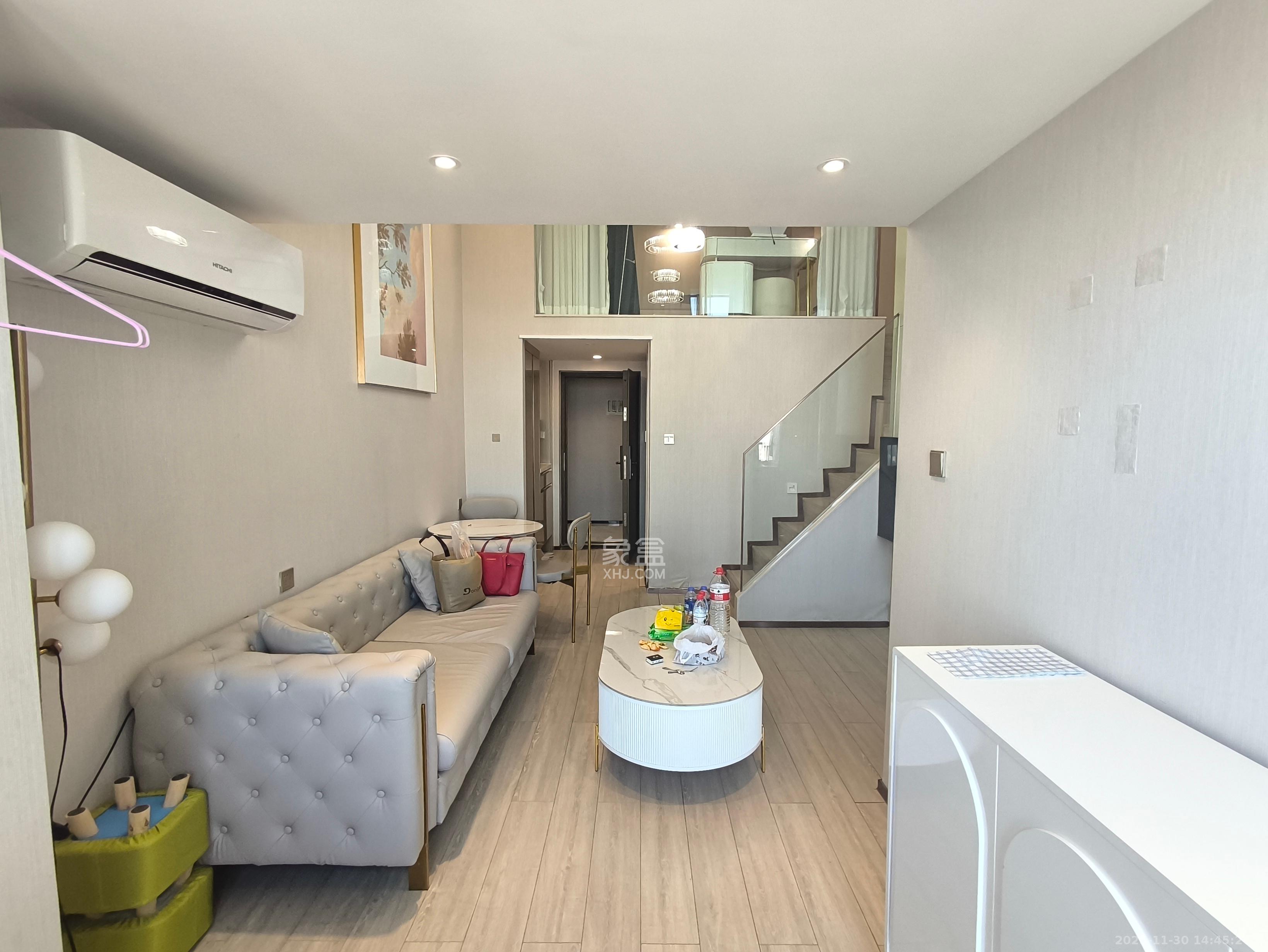 华远华时代  2室2厅1卫    2500.0元/月