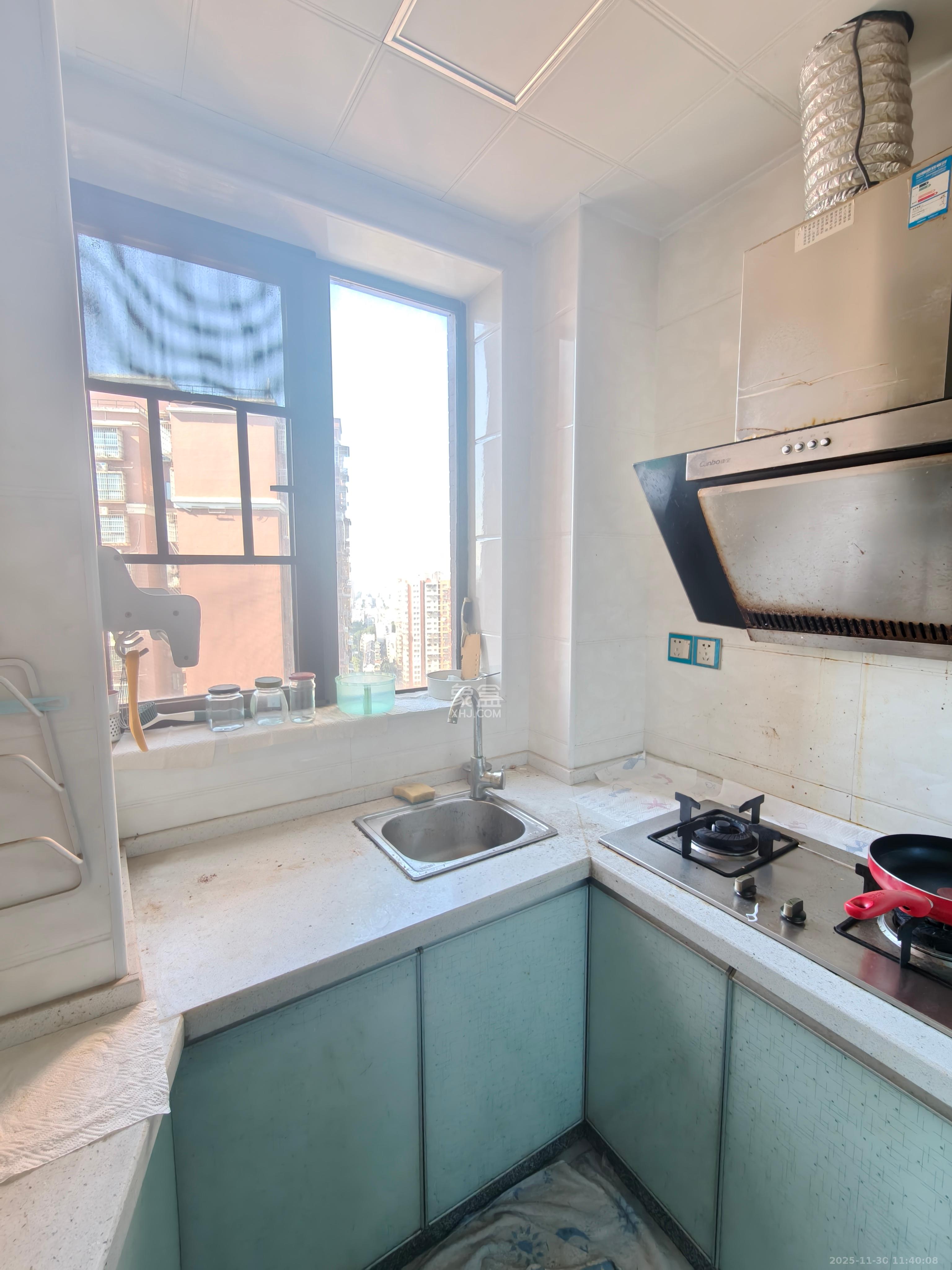 同鑫家园  1室1厅1卫    1300.0元/月室内图