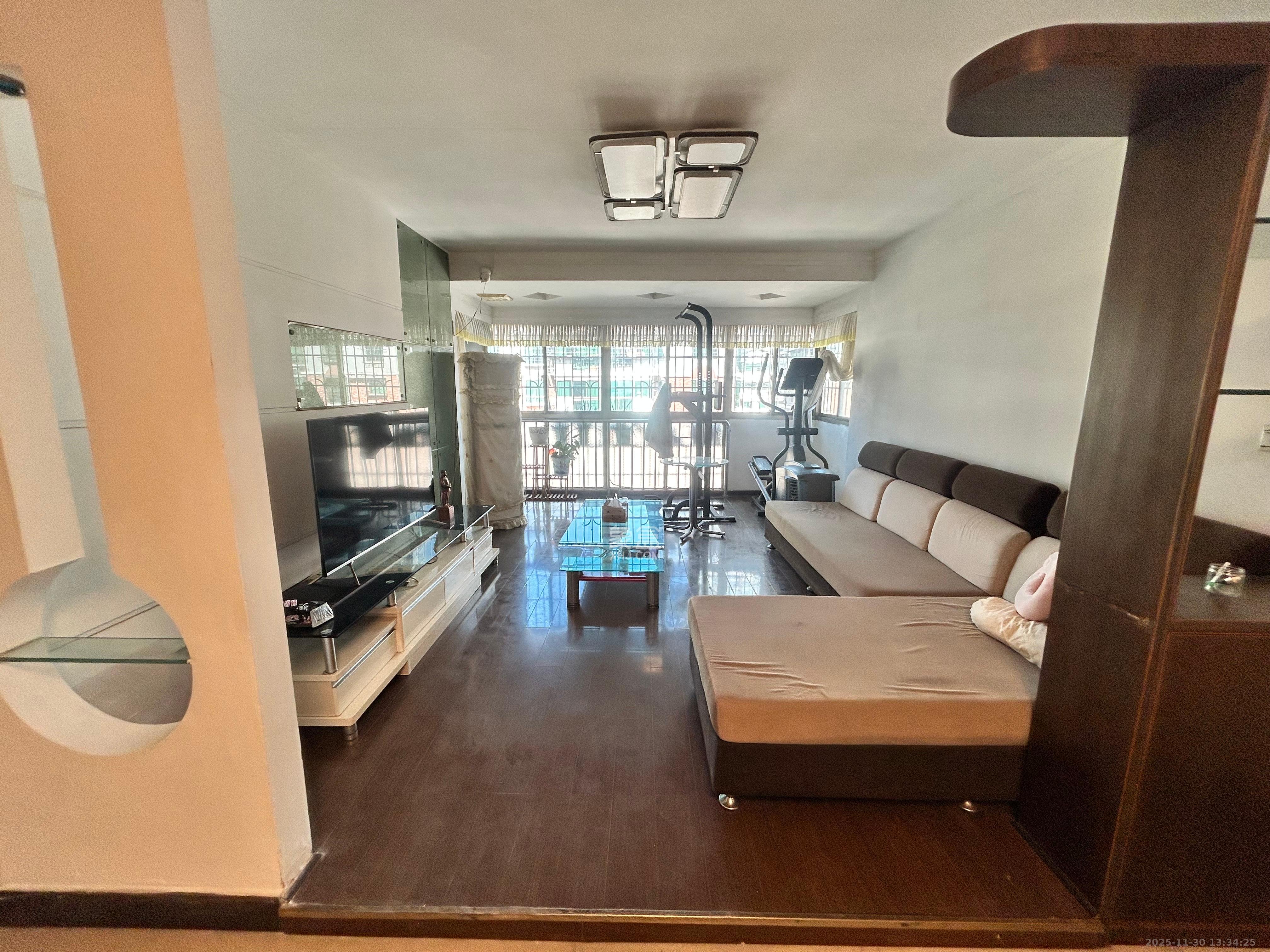 鑫湘佳园  3室2厅2卫    2000.0元/月