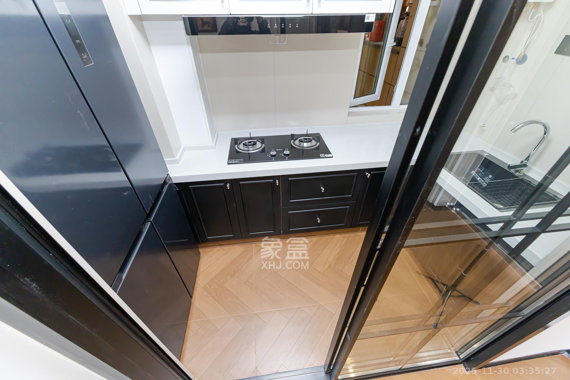 嘉宇银杉(嘉宇西苑) 3室2厅1卫 81.8万 嘉宇银杉(嘉宇西苑) 3室2厅1卫 81.8万厨房