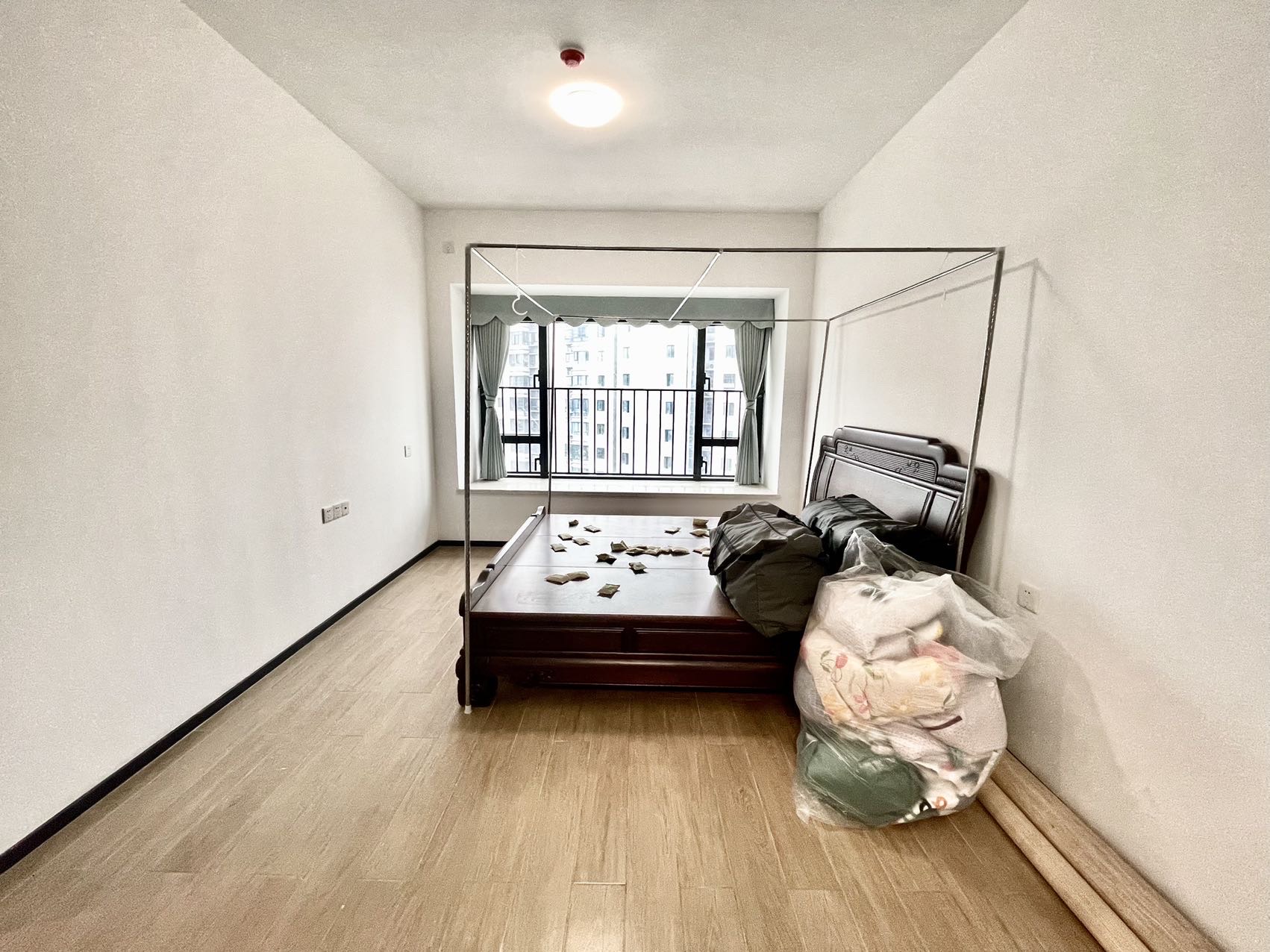 中海汇德里 3室2厅2卫 5000.0元/月 中海汇德里 3室2厅2卫 5000.0元/月室内图