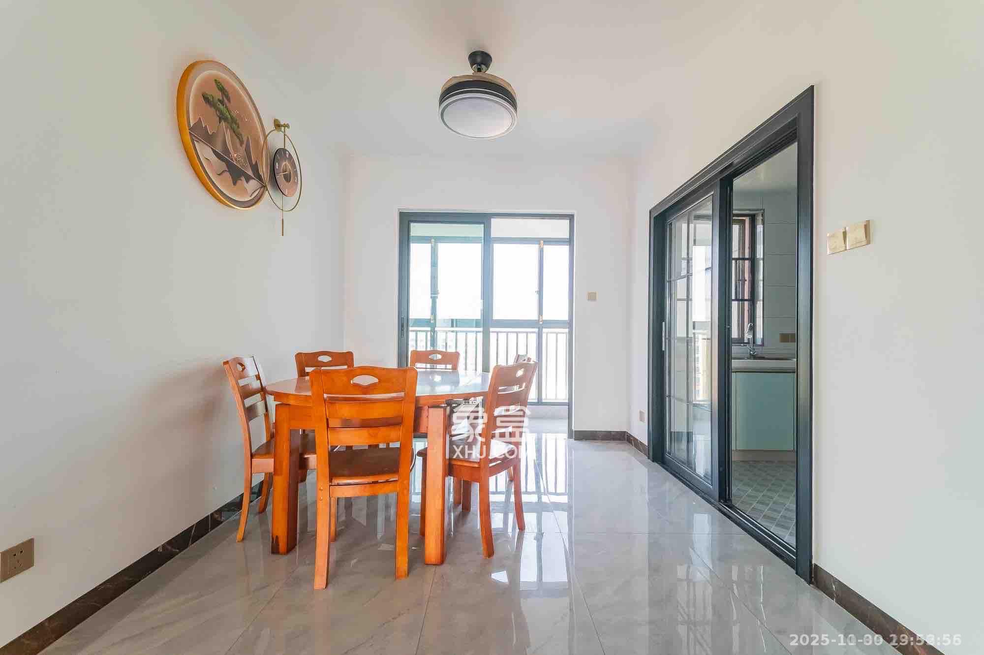 中建悦和城  4室2厅2卫    3000.0元/月室内图