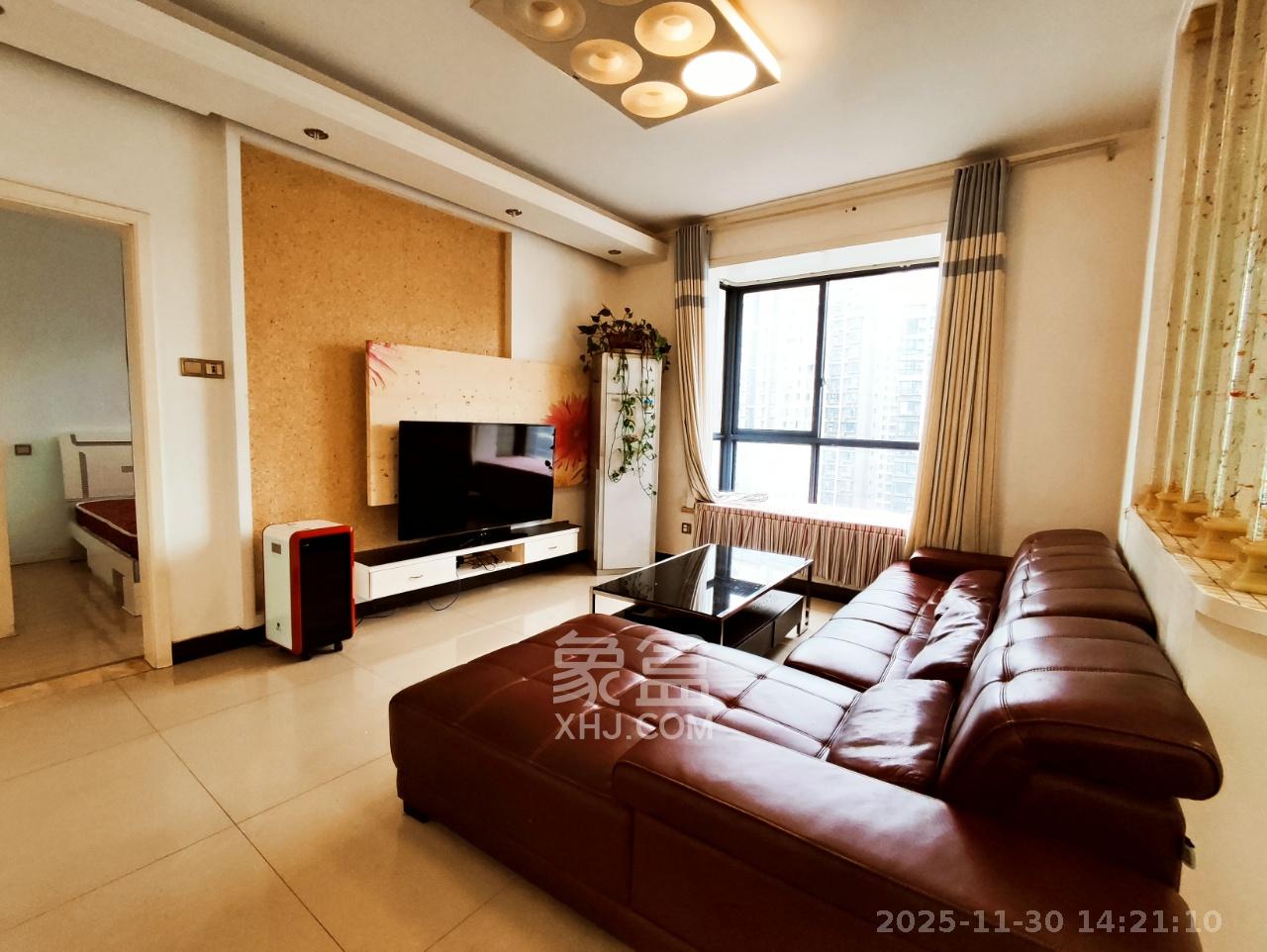 湘江世纪城悦江苑  2室2厅1卫    2300.0元/月