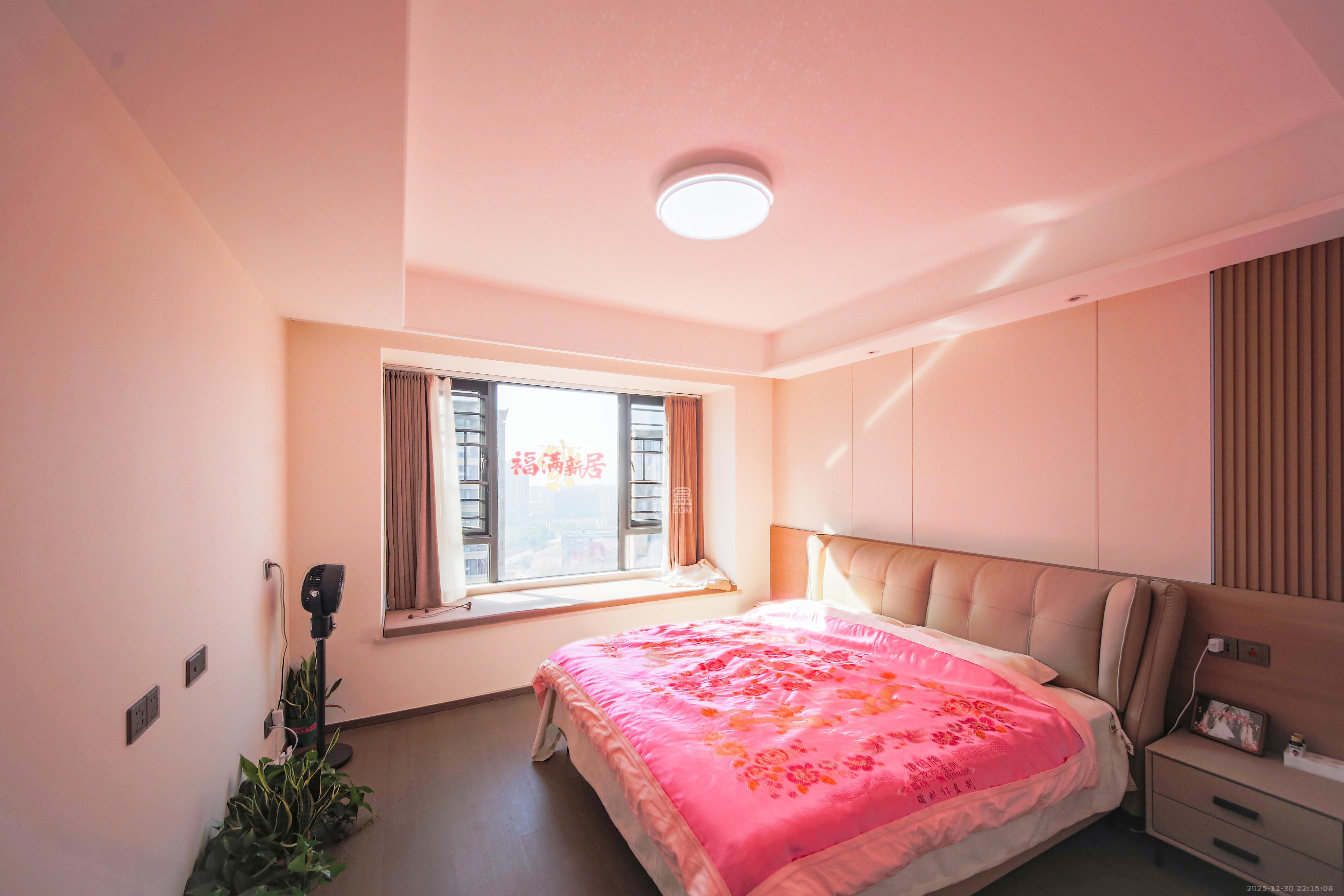 龙湖春江天曜二期 1室2厅2卫 289.0万 龙湖春江天曜二期 1室2厅2卫 289.0万卧室