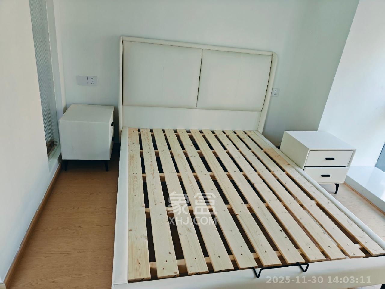 君悦新天地  2室2厅1卫    2400.0元/月室内图