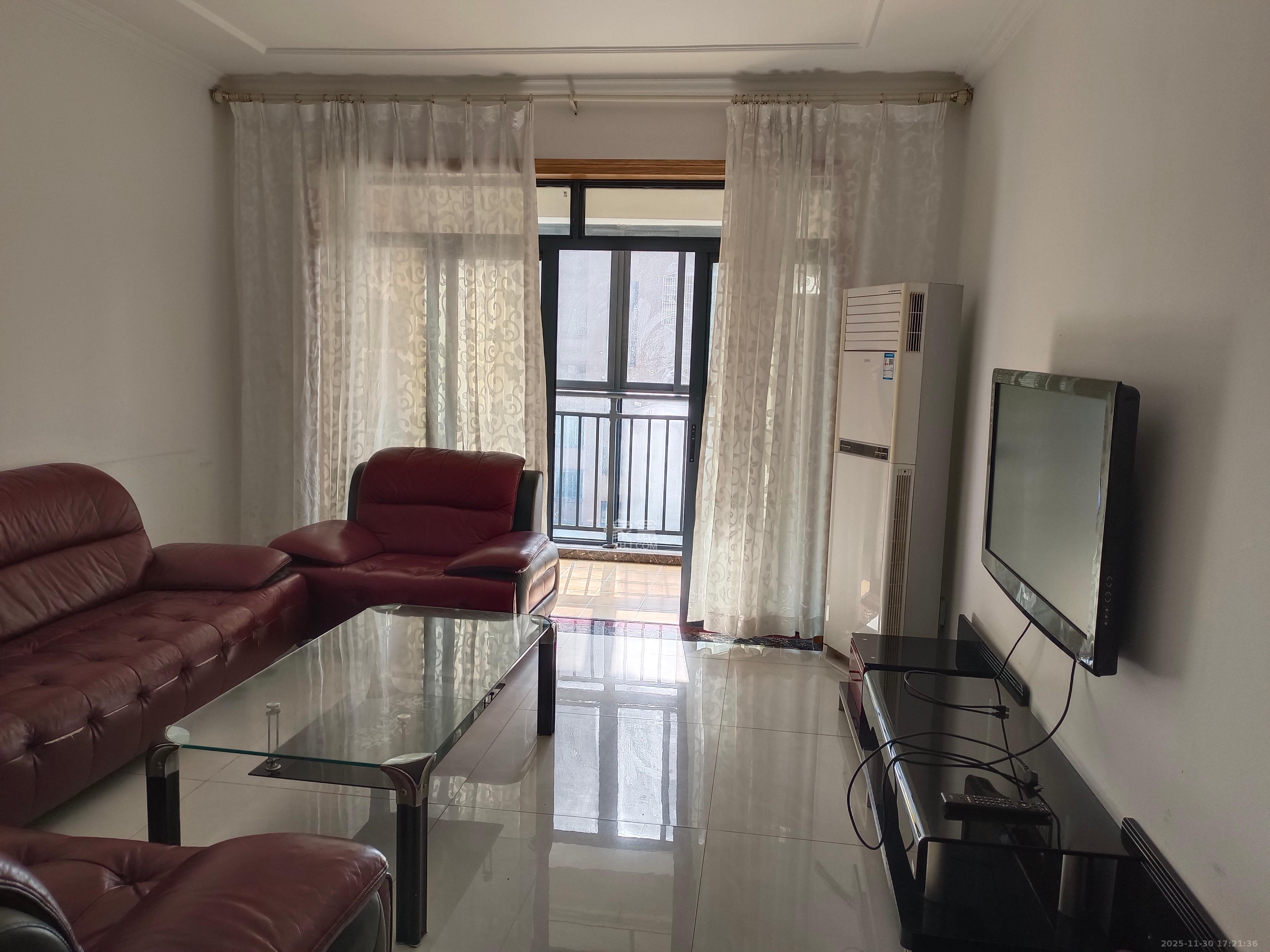 湘桥佳苑 1室2厅1卫 2300.0元/月 湘桥佳苑 1室2厅1卫 2300.0元/月室内图