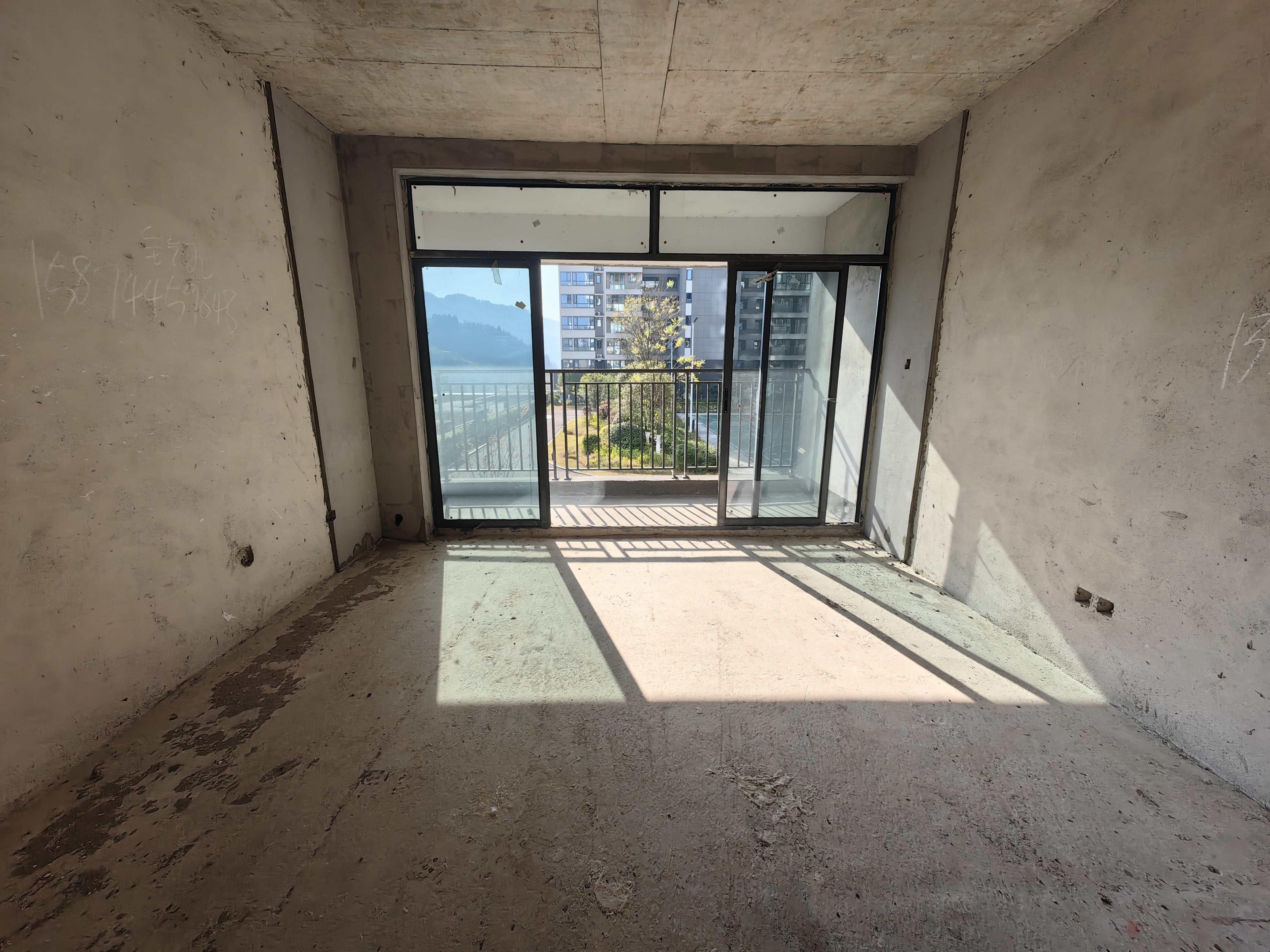 宁邦广场 3室2厅2卫 44.8万 宁邦广场 3室2厅2卫 44.8万客厅