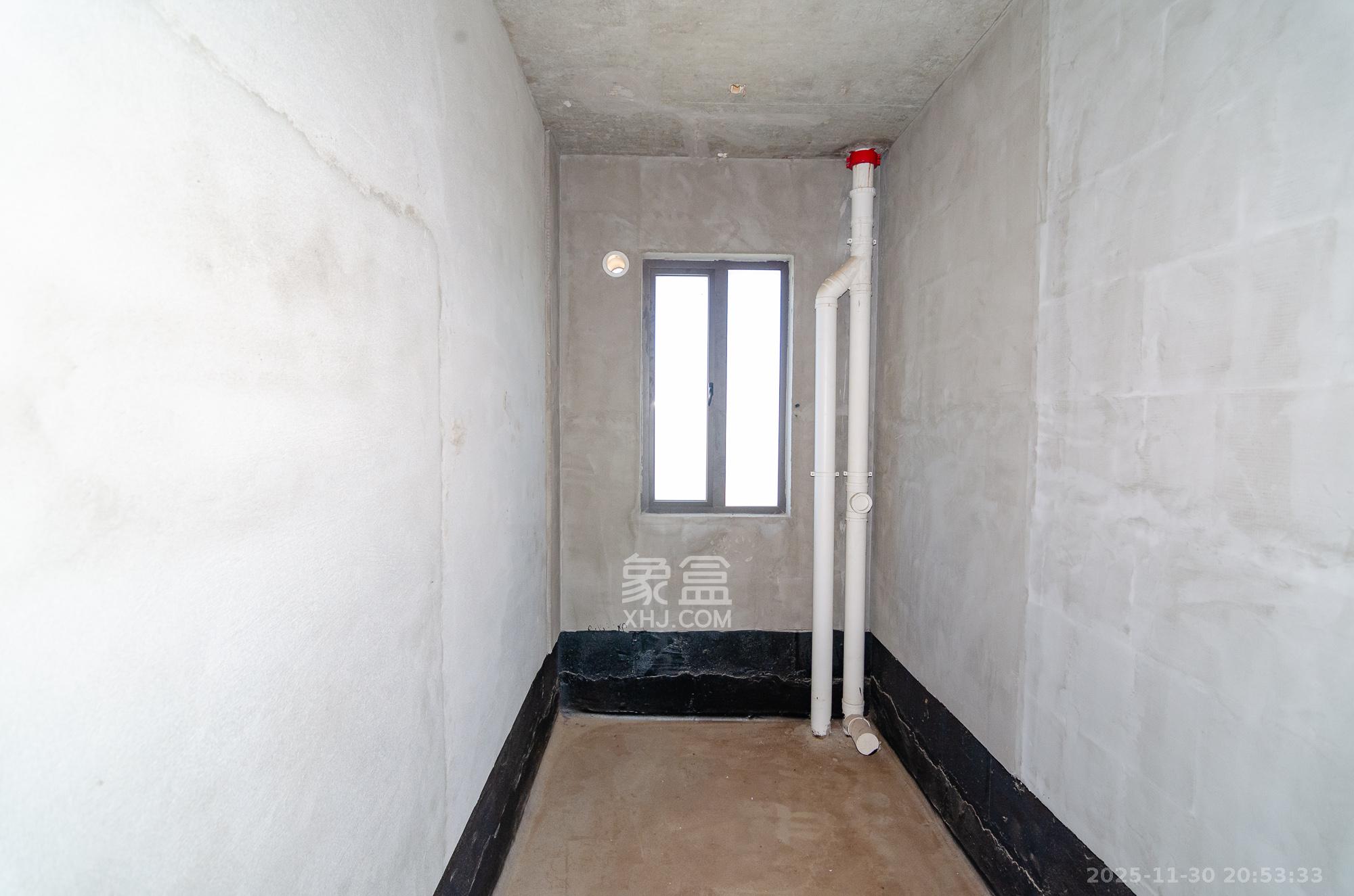 三润城(三润星城) 4室2厅2卫 78.0万 三润城(三润星城) 4室2厅2卫 78.0万卫生间