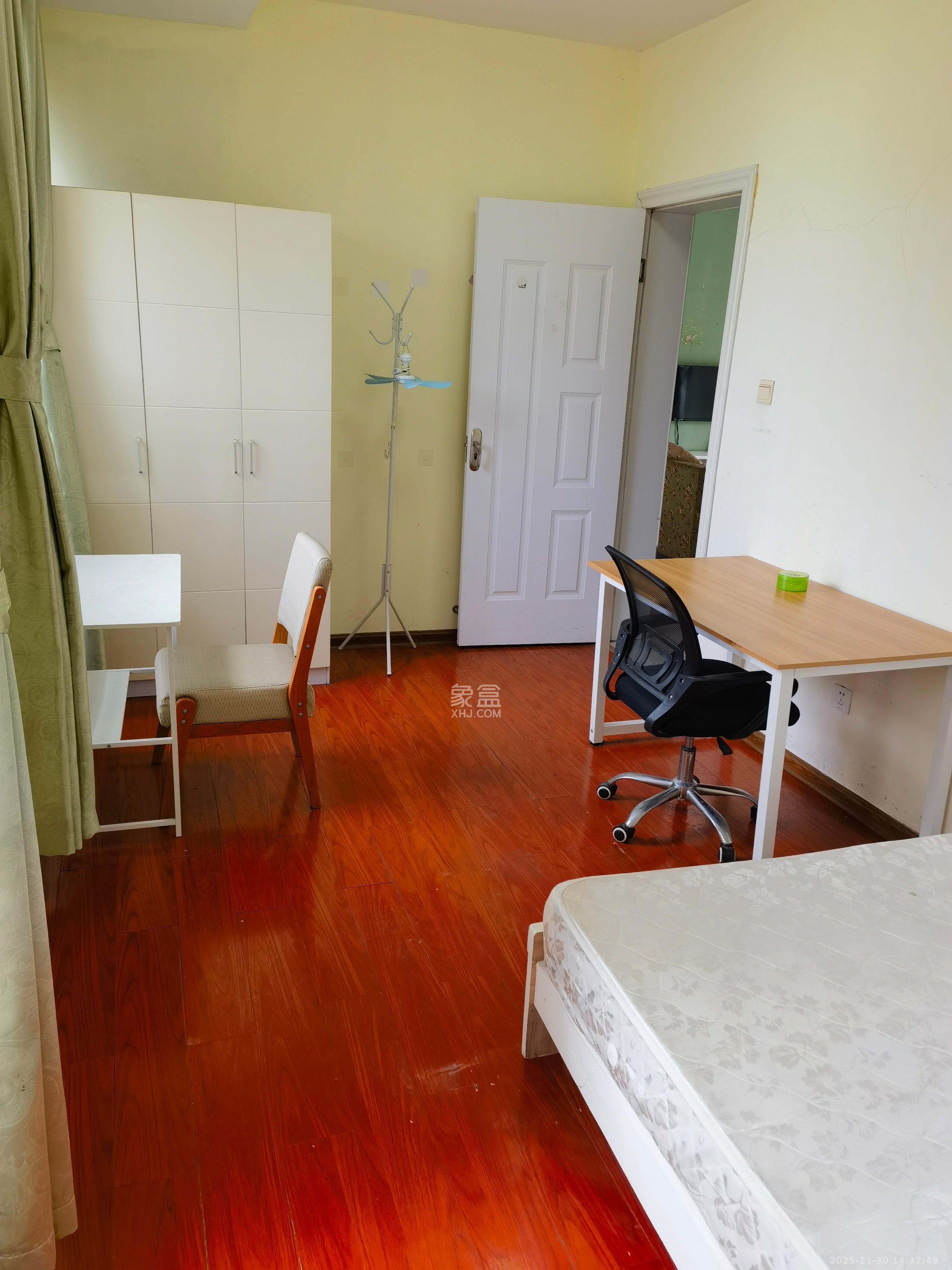 和泓梅溪四季  3室1厅1卫    2300.0元/月室内图