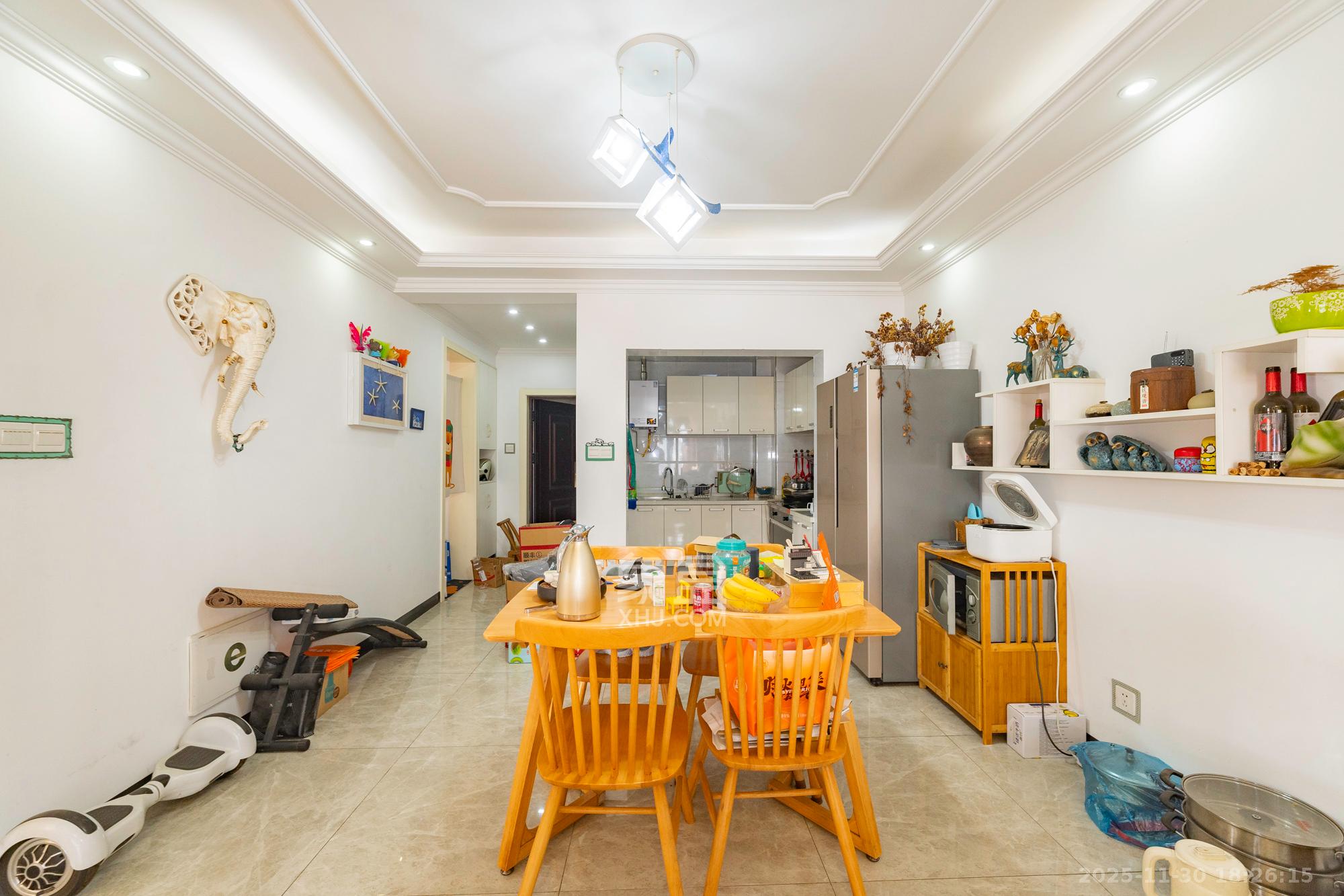 增辉凯旋帝景 2室2厅1卫 35.0万 增辉凯旋帝景 2室2厅1卫 35.0万客厅