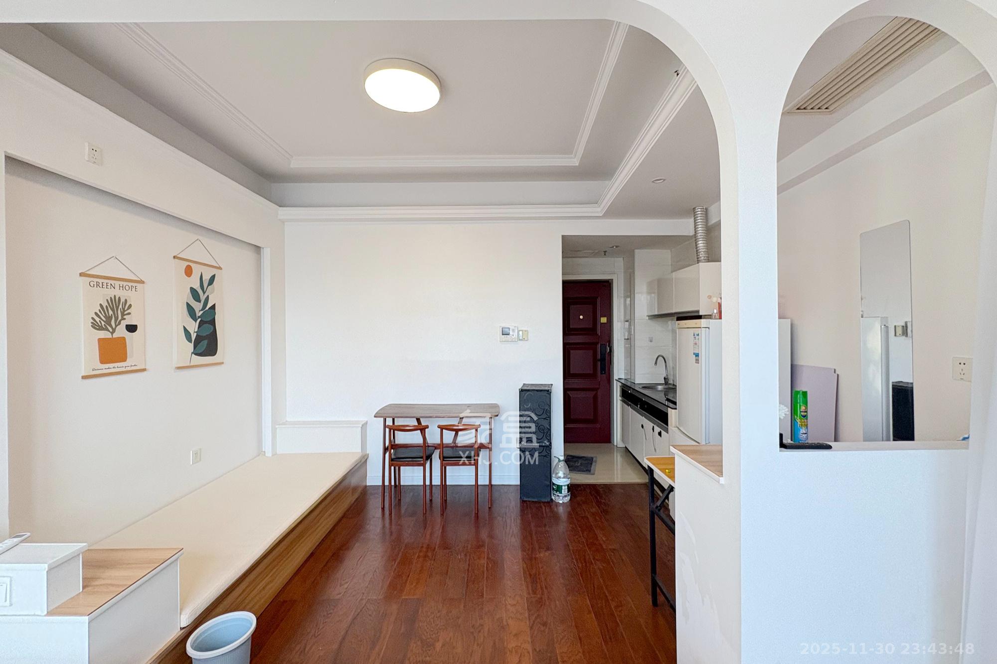 壹号公馆 1室1厅1卫 39.8万 壹号公馆 1室1厅1卫 39.8万客厅