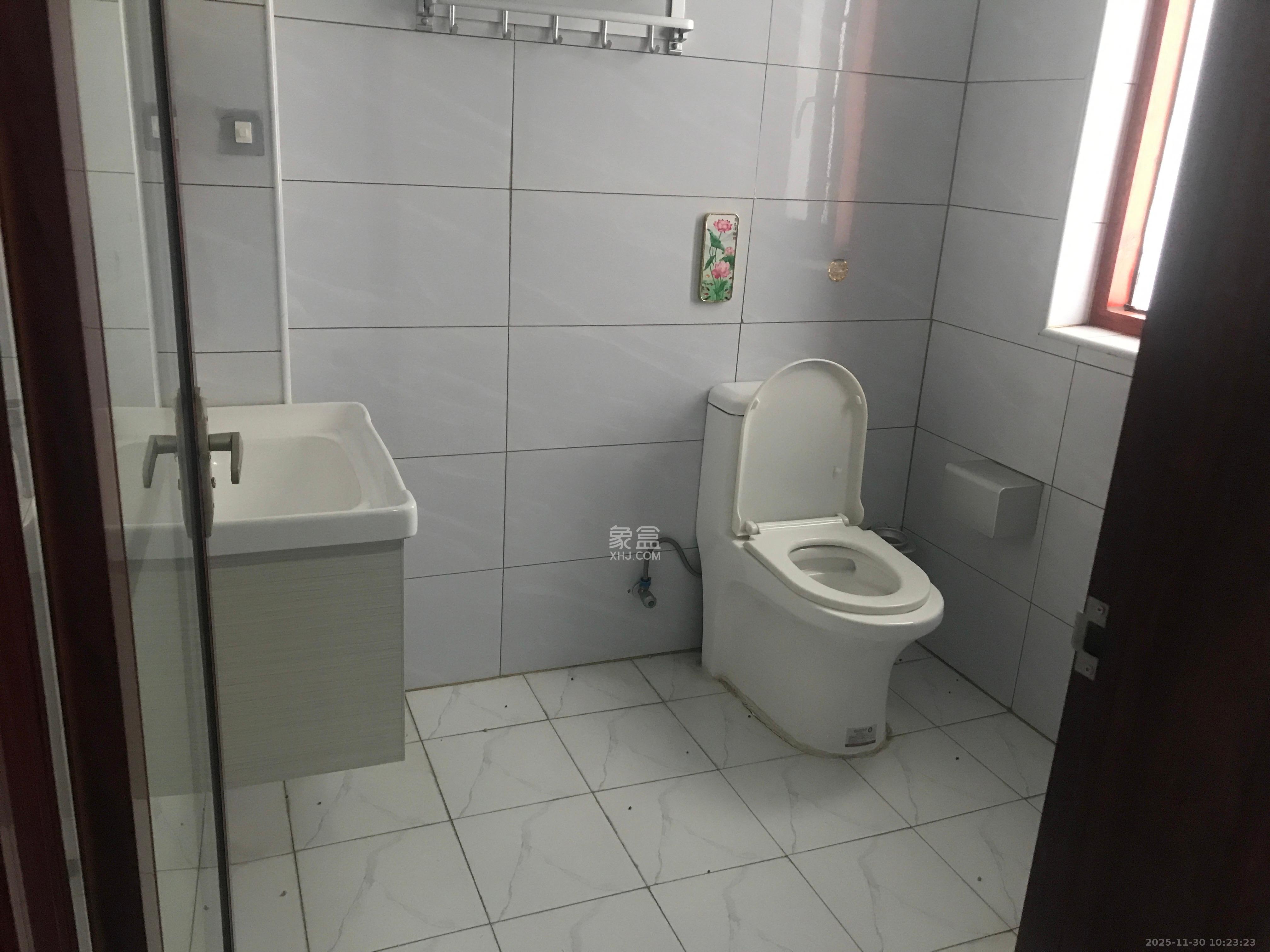 朝正美苑 3室1厅2卫 2800.0元/月 朝正美苑 3室1厅2卫 2800.0元/月室内图