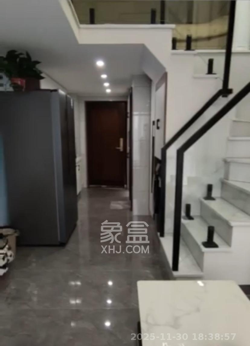 梅溪湖金茂湾  1室1厅1卫    2600.0元/月室内图