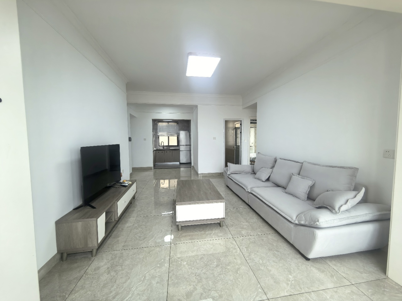 华府蓝湾  3室2厅1卫    130.0万