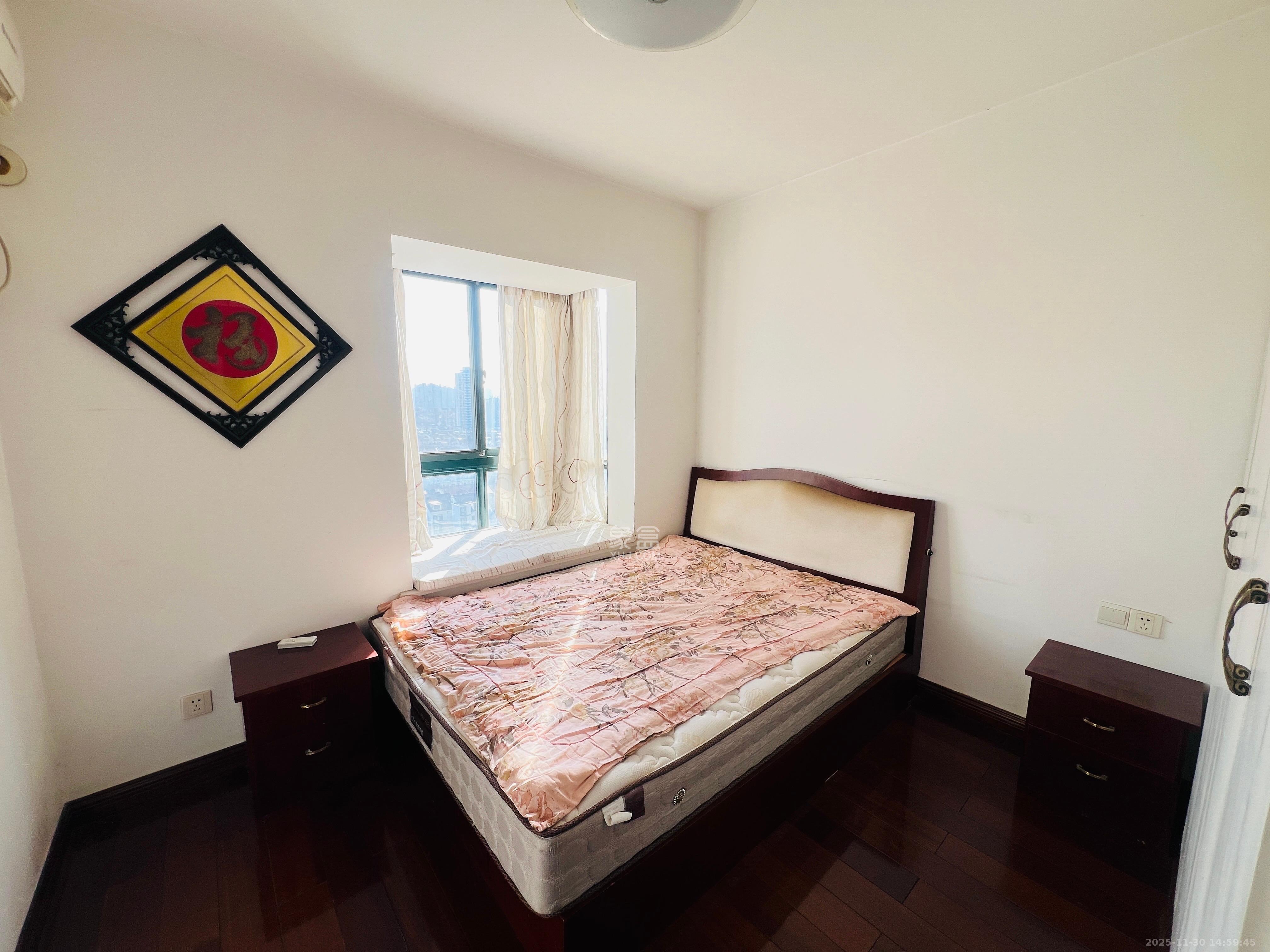 东玺门  2室2厅1卫    2700.0元/月室内图