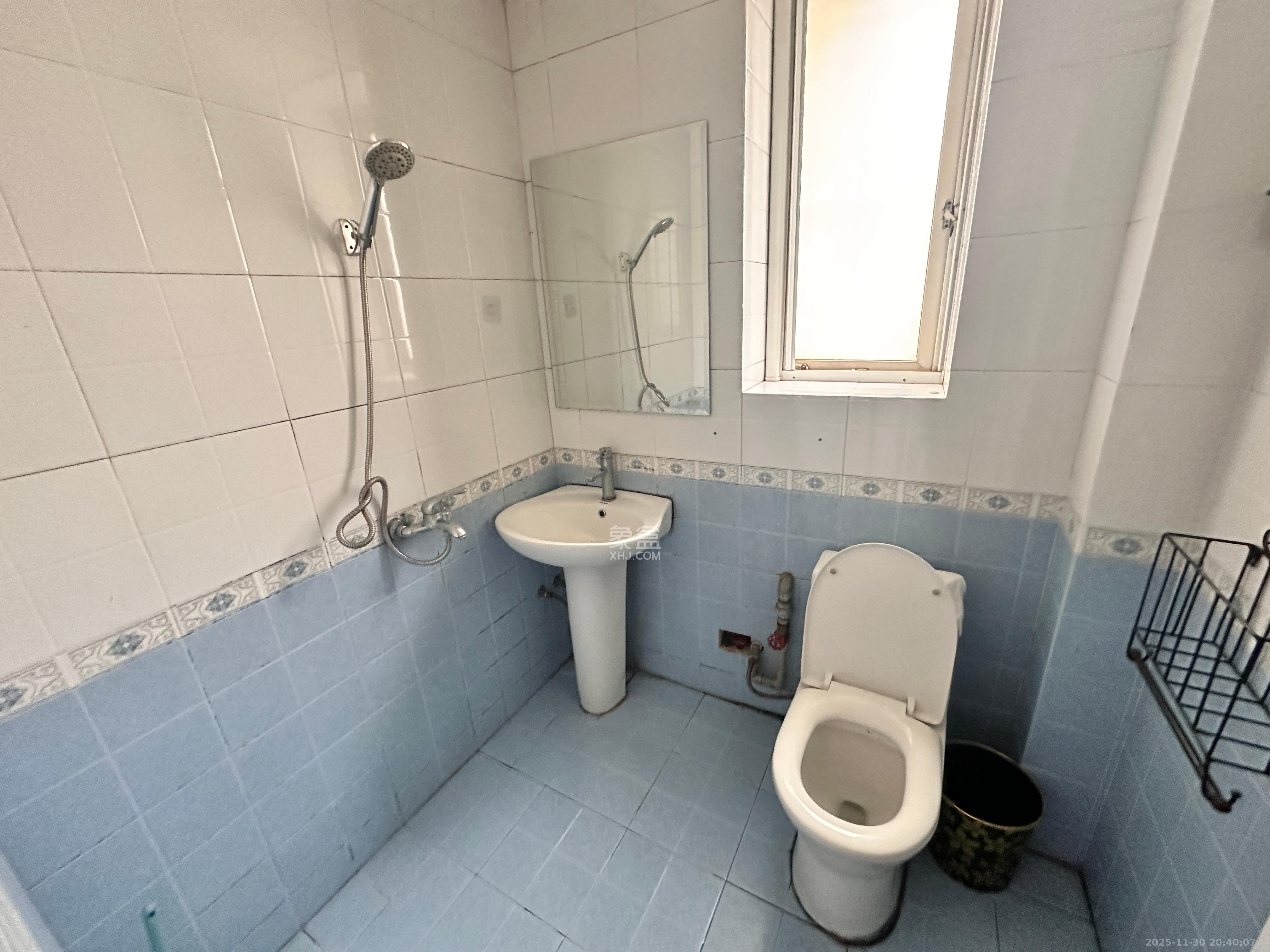 英才园三片  2室1厅1卫    1800.0元/月室内图