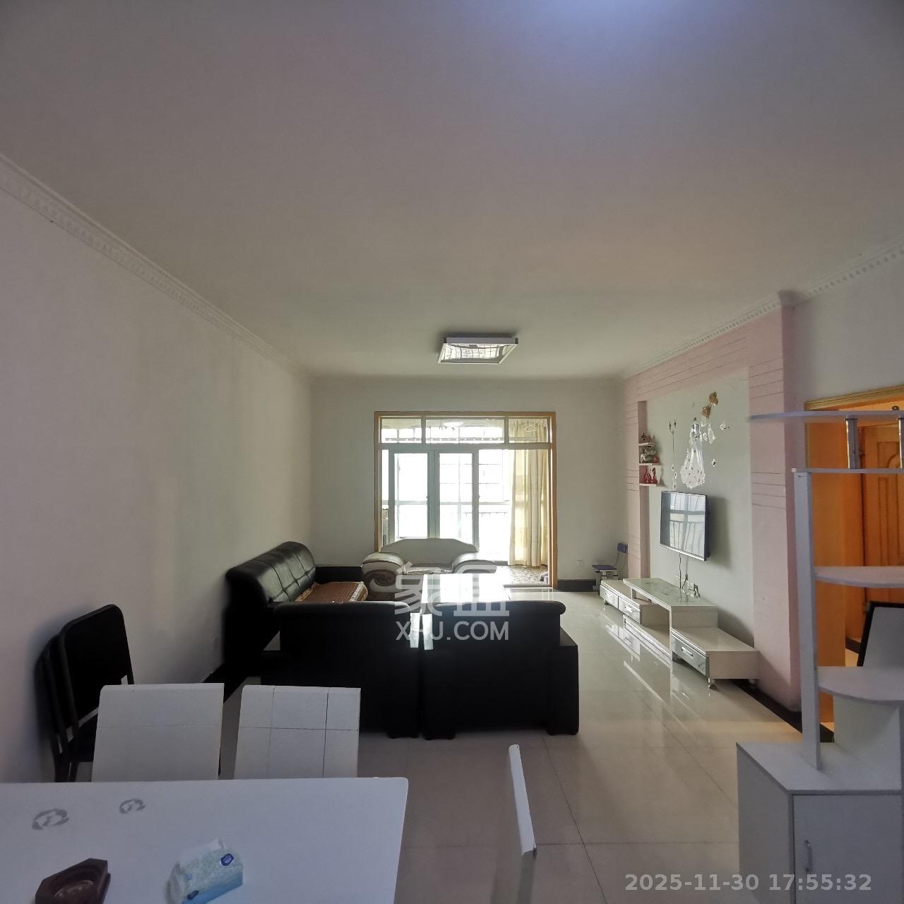 中房F联邦 3室2厅2卫 2500.0元/月 中房F联邦 3室2厅2卫 2500.0元/月室内图