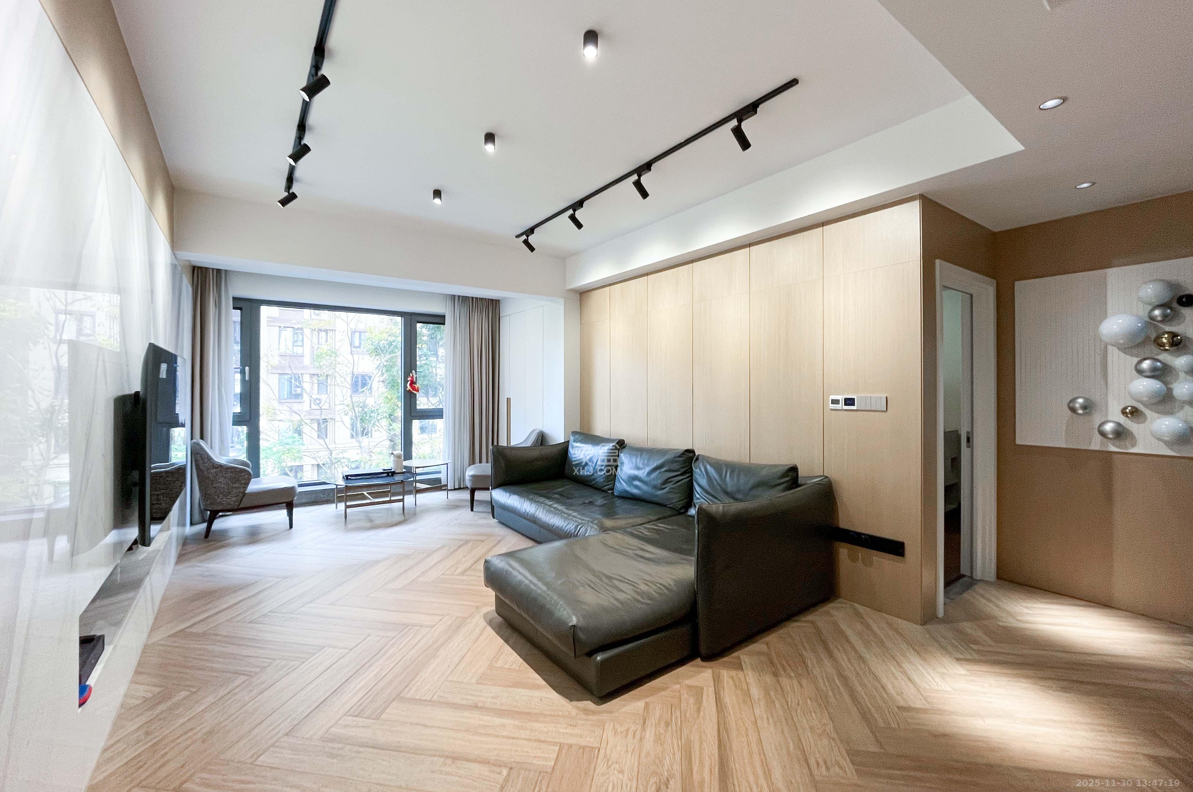 梅溪正荣府 4室2厅2卫 278.0万 梅溪正荣府 4室2厅2卫 278.0万客厅