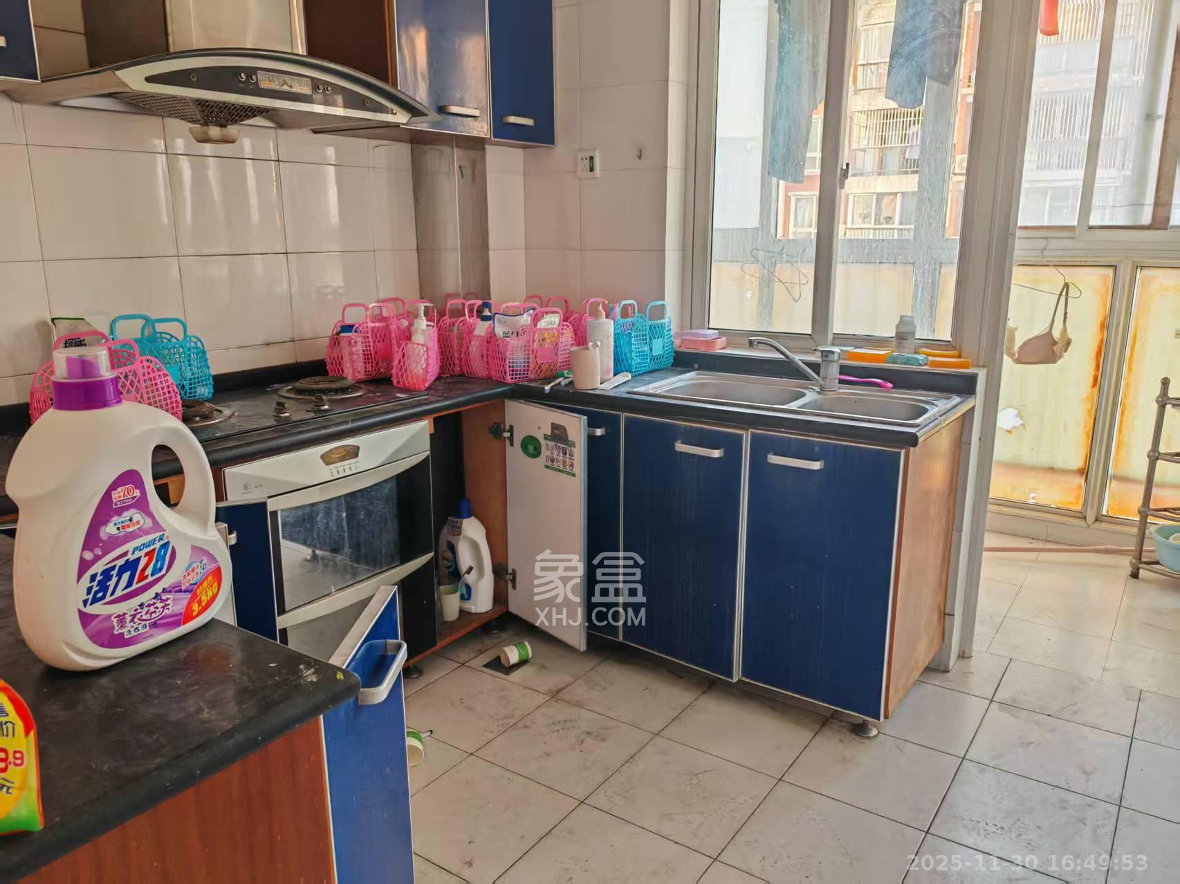 湘许嘉园  3室2厅2卫    2800.0元/月室内图