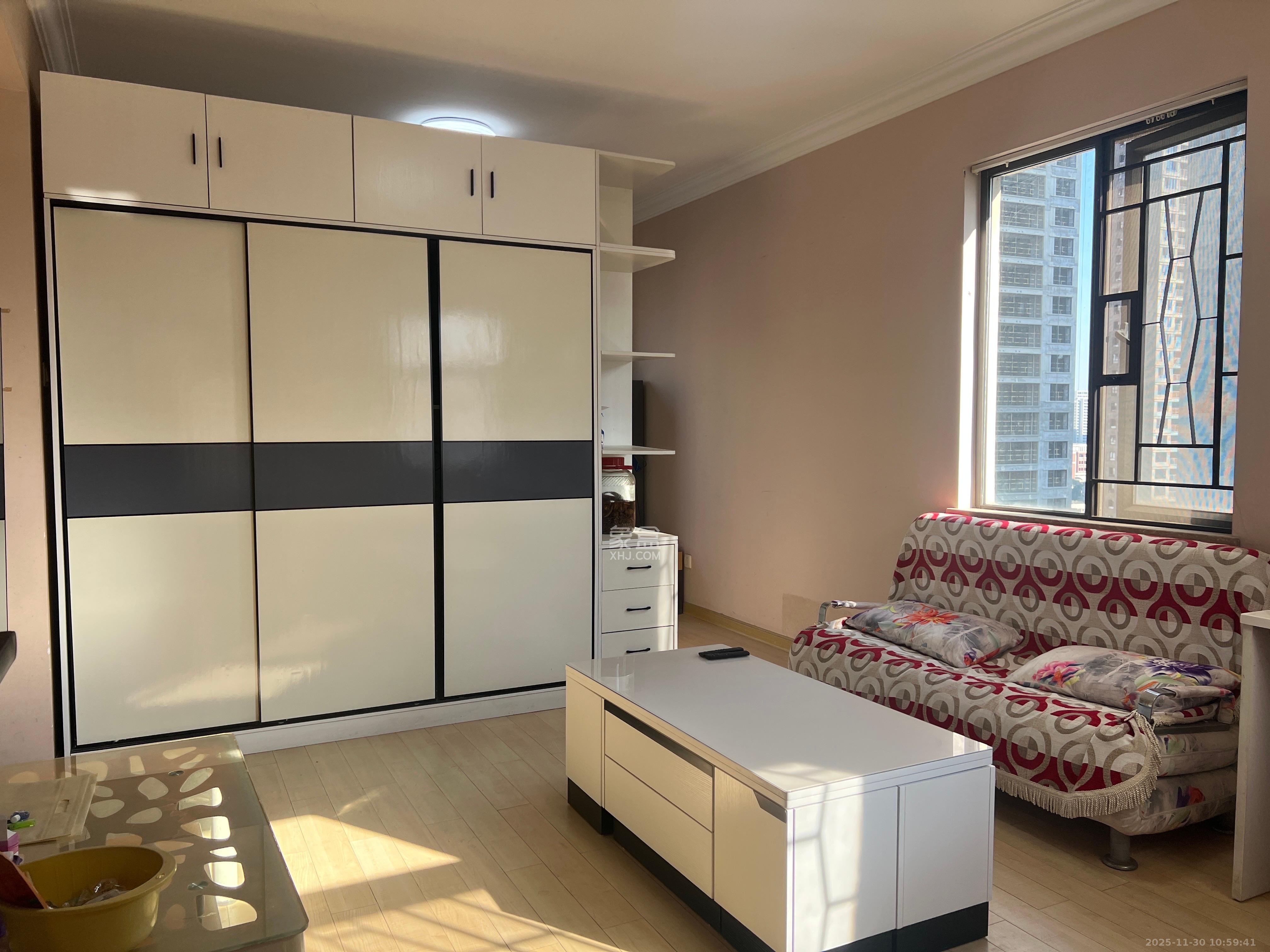 旭辉藏郡（藏郡、旭湘华府)  1室1厅1卫    1550.0元/月