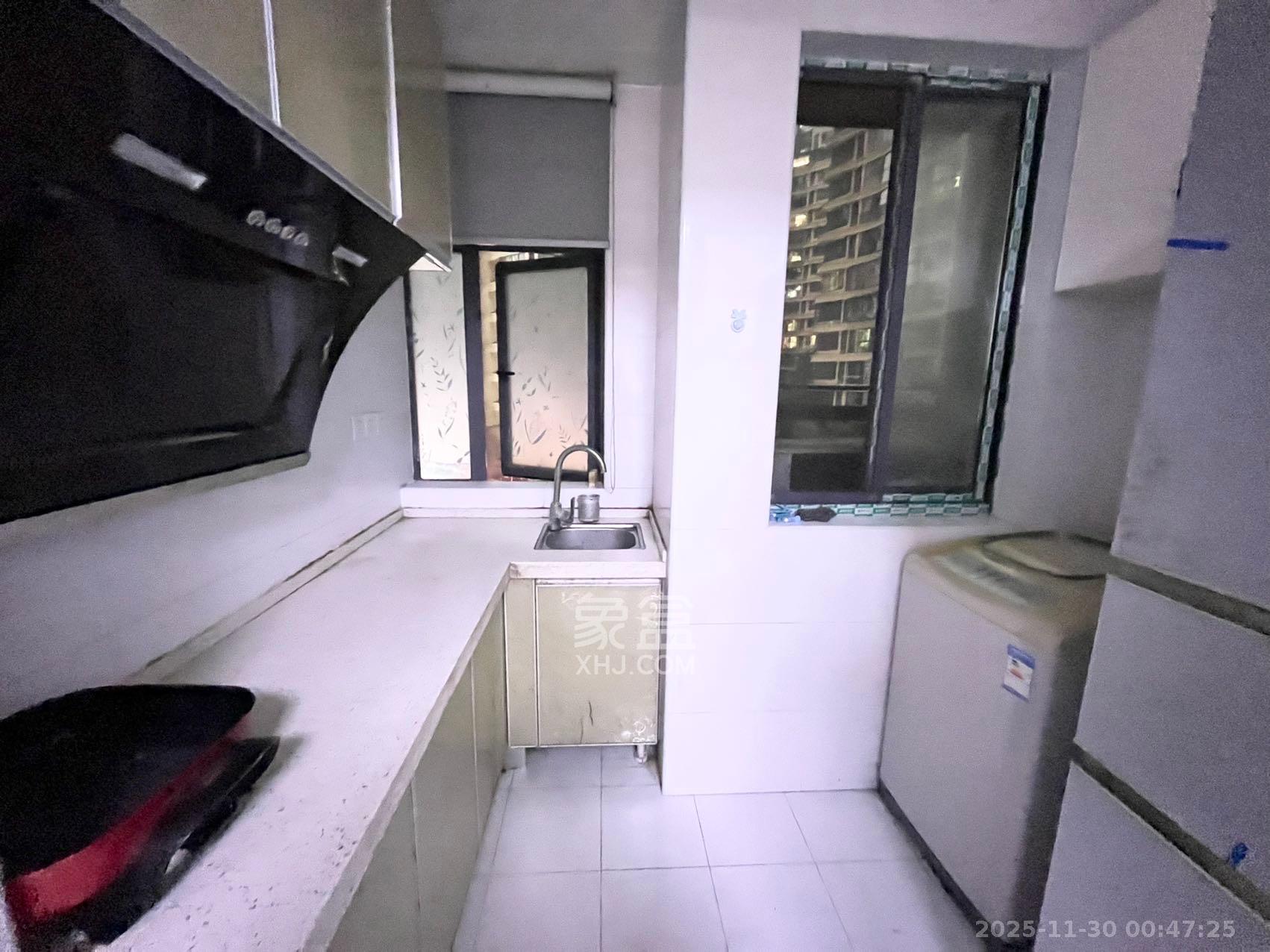 保利麓谷林语I区  1室1厅1卫    1000.0元/月室内图