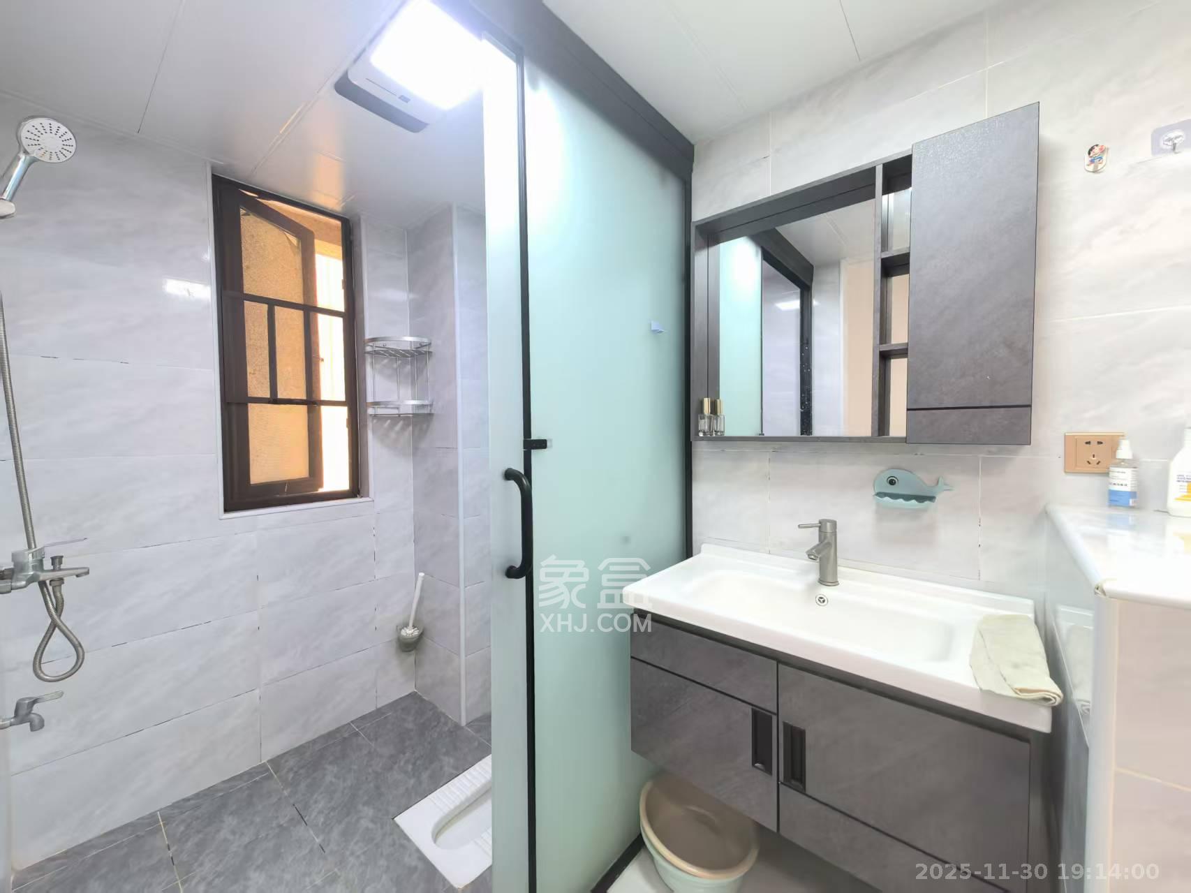 卓越蔚蓝城邦 3室2厅1卫 1900.0元/月 卓越蔚蓝城邦 3室2厅1卫 1900.0元/月室内图