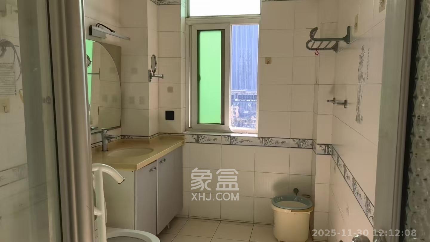 创远景园  1室2厅1卫    4200.0元/月室内图