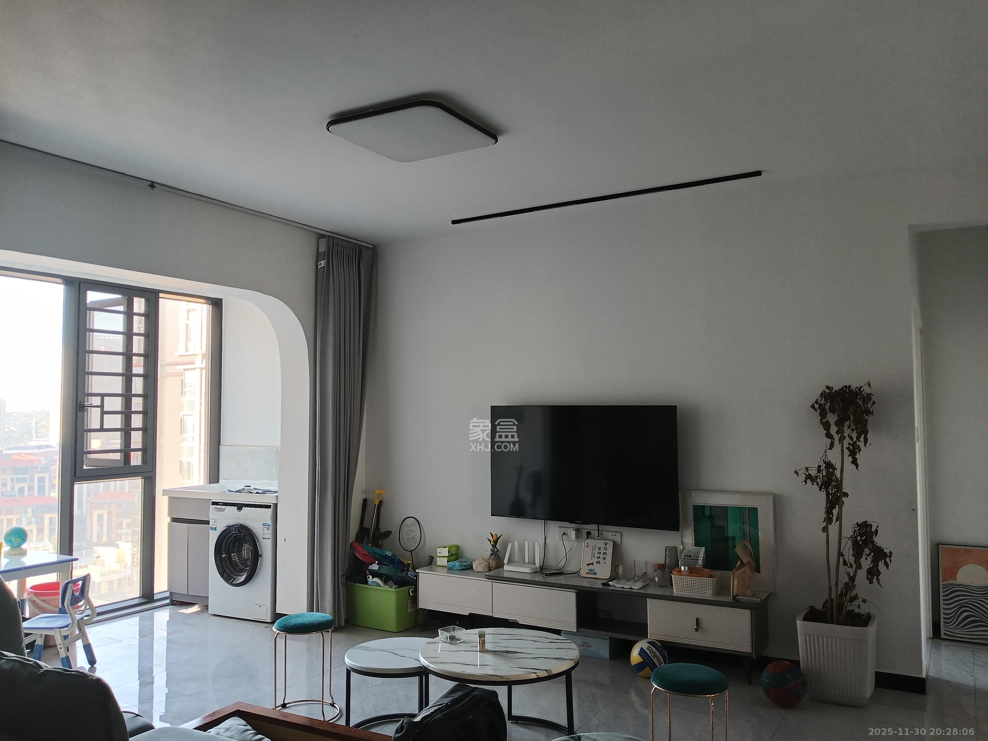 江山帝景雅典 3室2厅2卫 2500.0元/月 江山帝景雅典 3室2厅2卫 2500.0元/月室内图