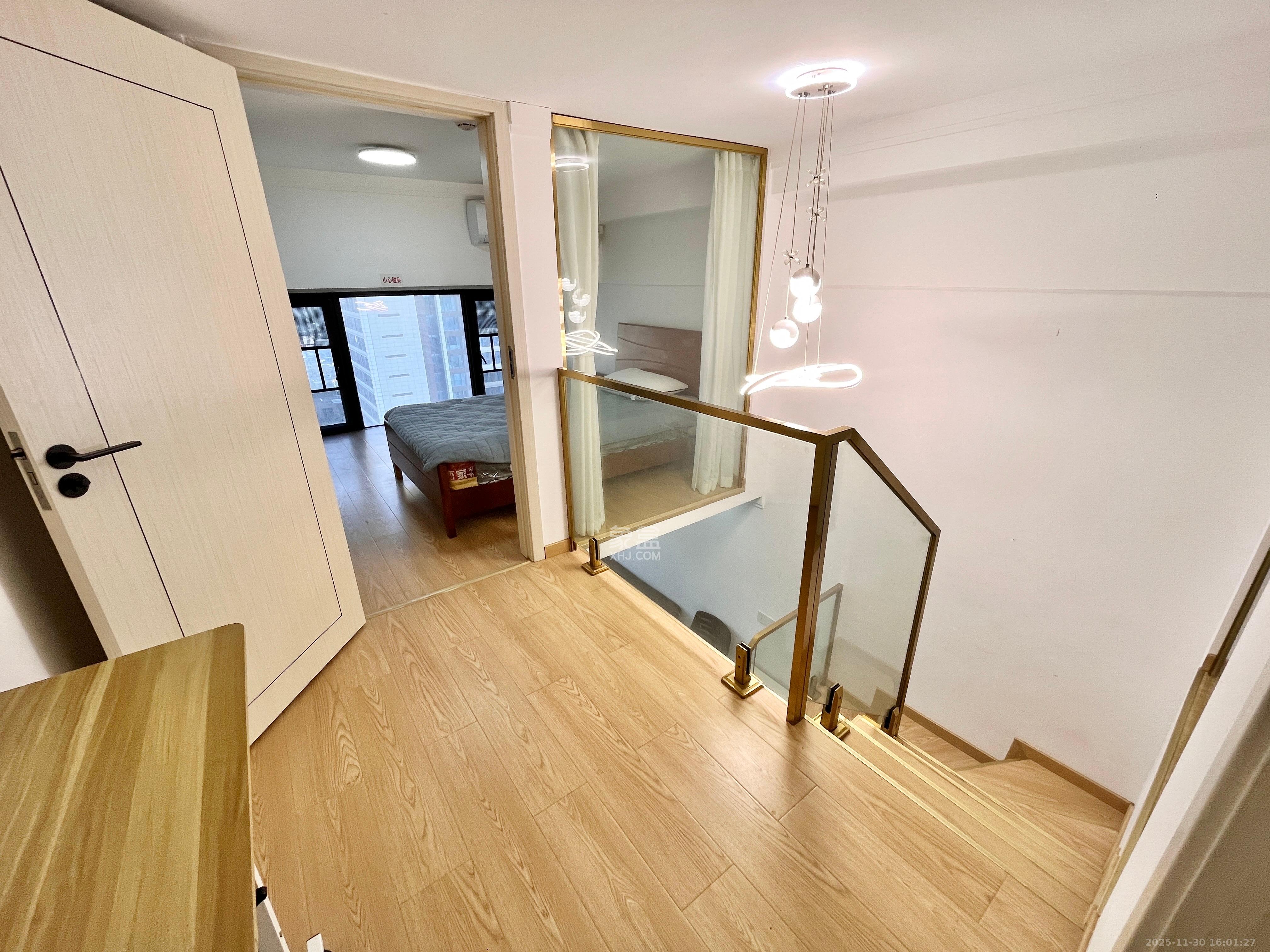 南山梅溪一方  2室2厅1卫    1800.0元/月室内图