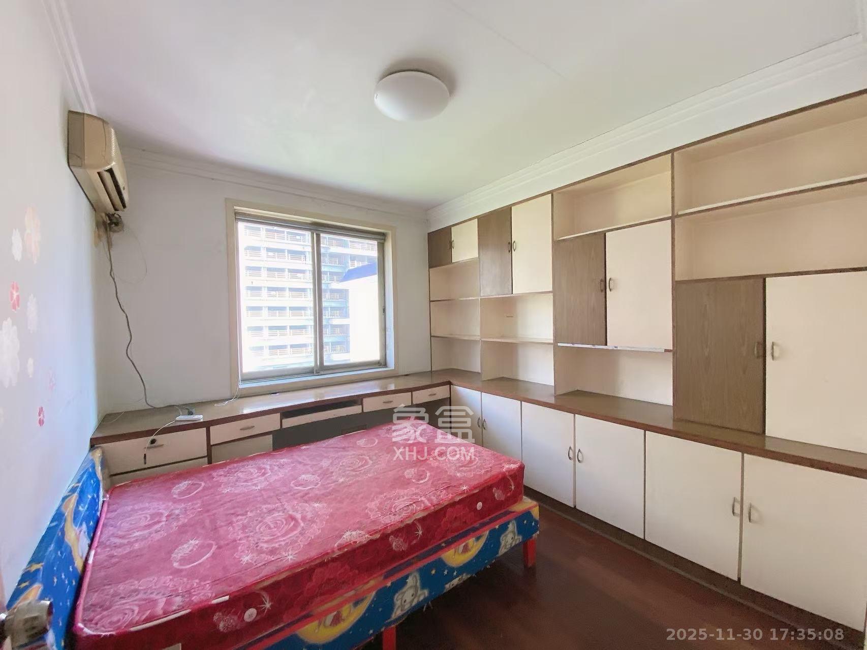 岳银小区（一二三五村）  3室1厅1卫    1800.0元/月室内图