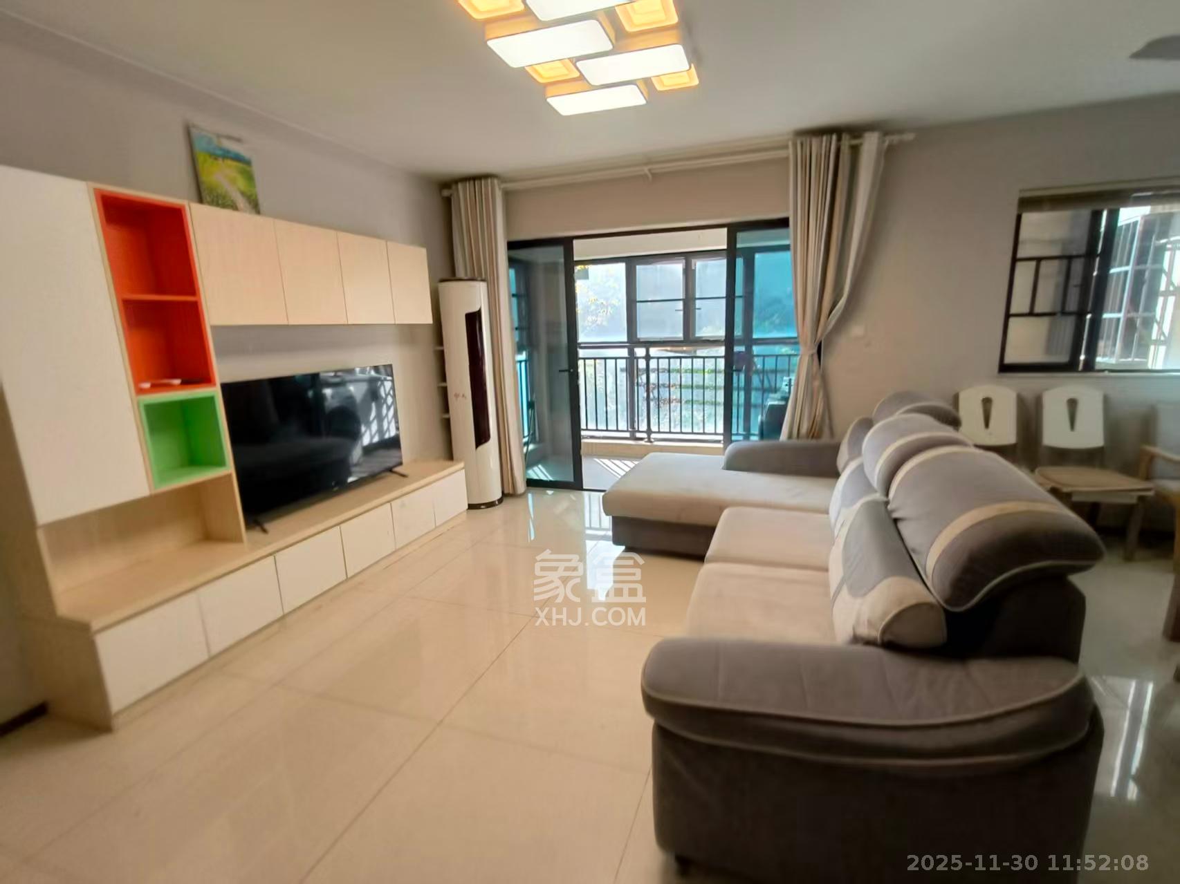 时代倾城二期  3室1厅2卫    2200.0元/月