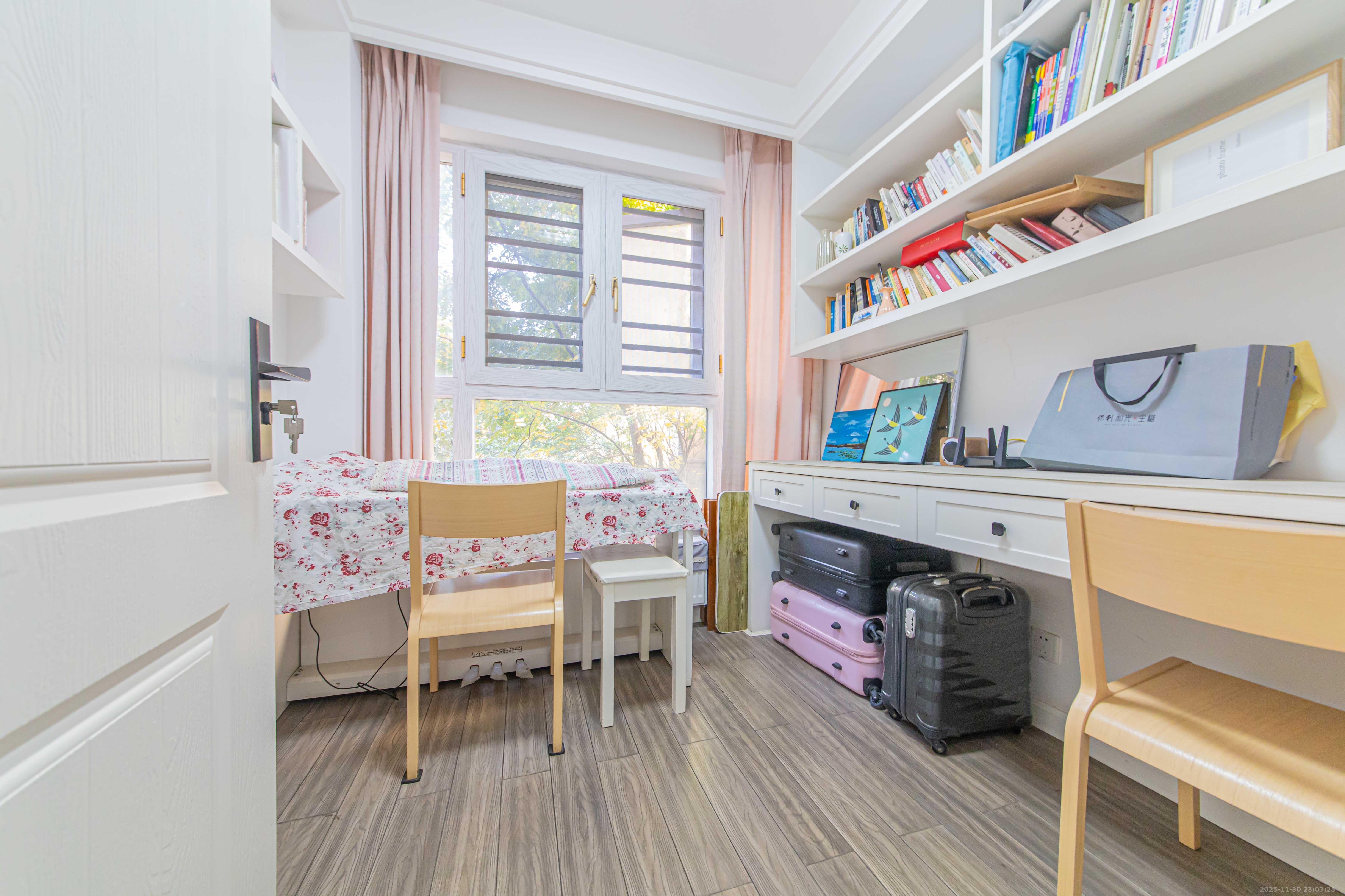 鑫远悦城(鑫远悦时代) 3室2厅1卫 105.0万 鑫远悦城(鑫远悦时代) 3室2厅1卫 105.0万卧室