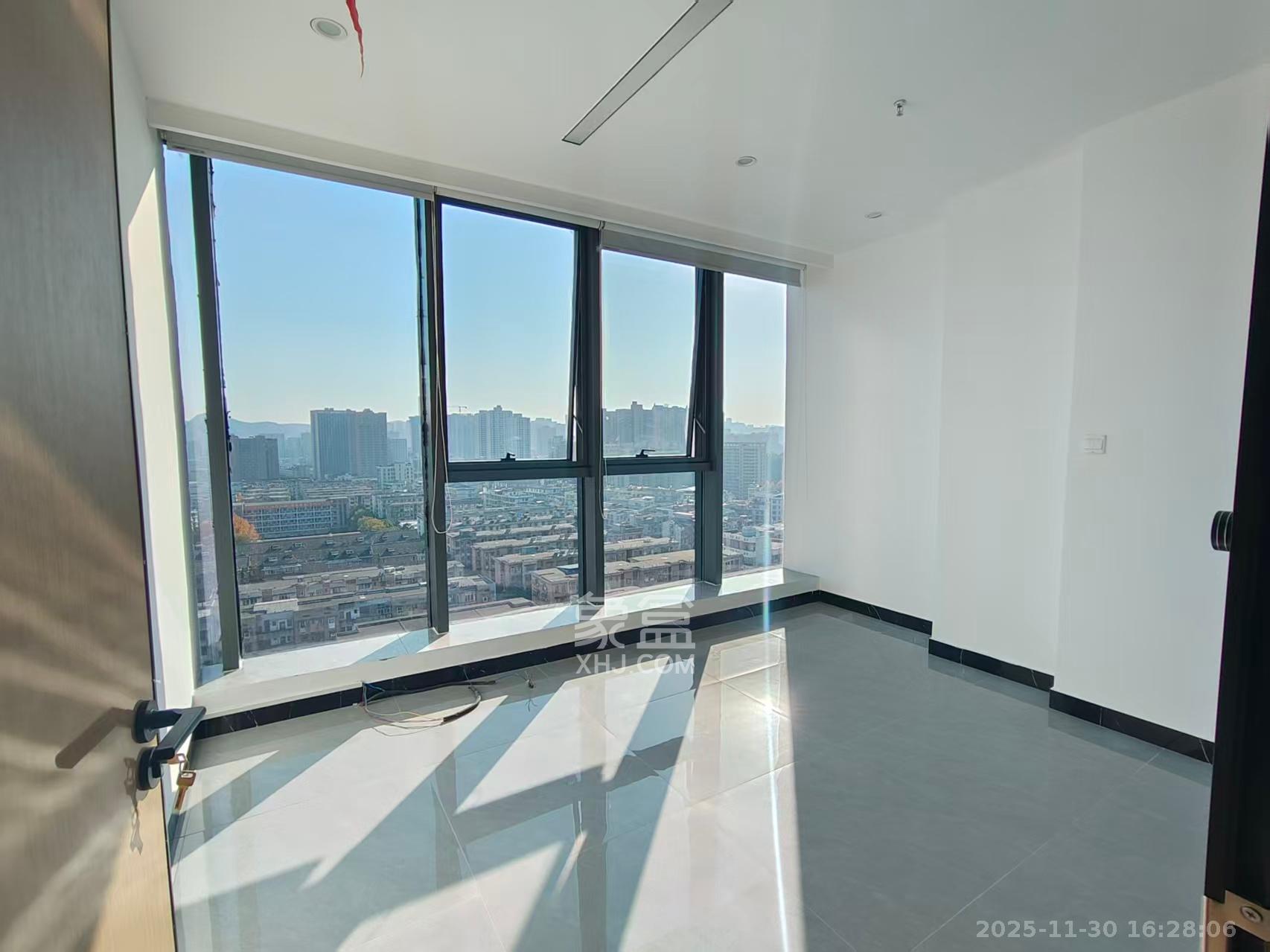 长房时代天地   108.8㎡      6500.0元/月室内图